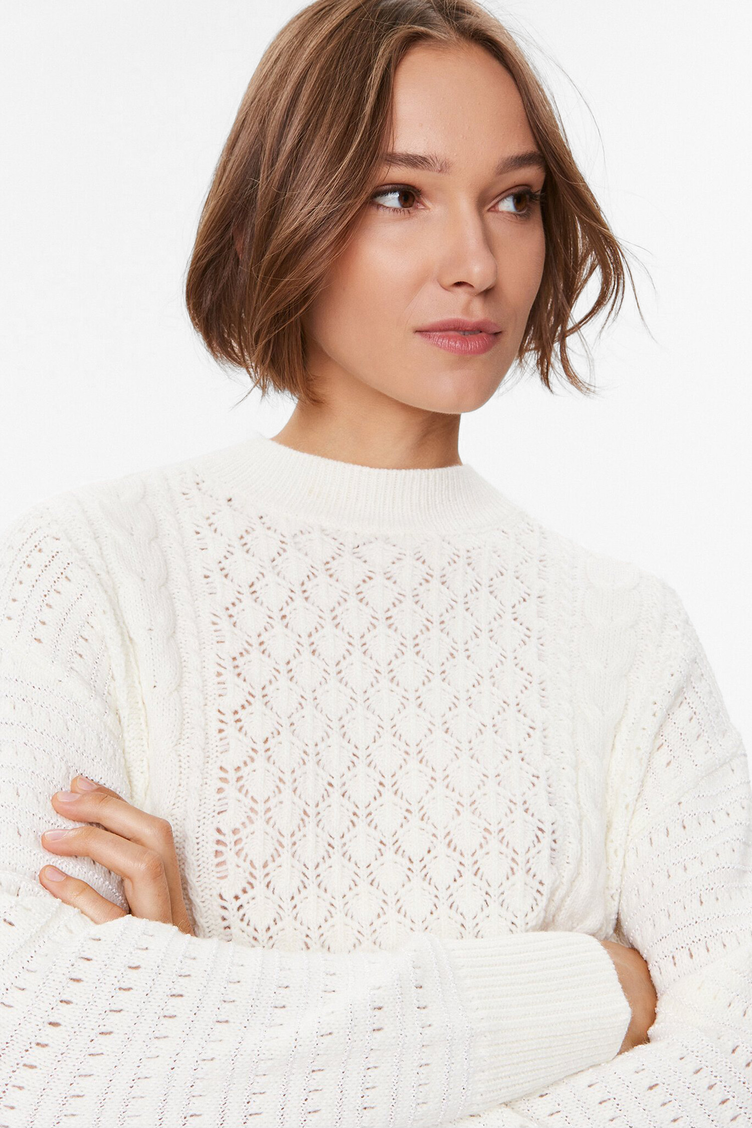 Женский белый свитер Guess W3BR37.Z2X40;G012