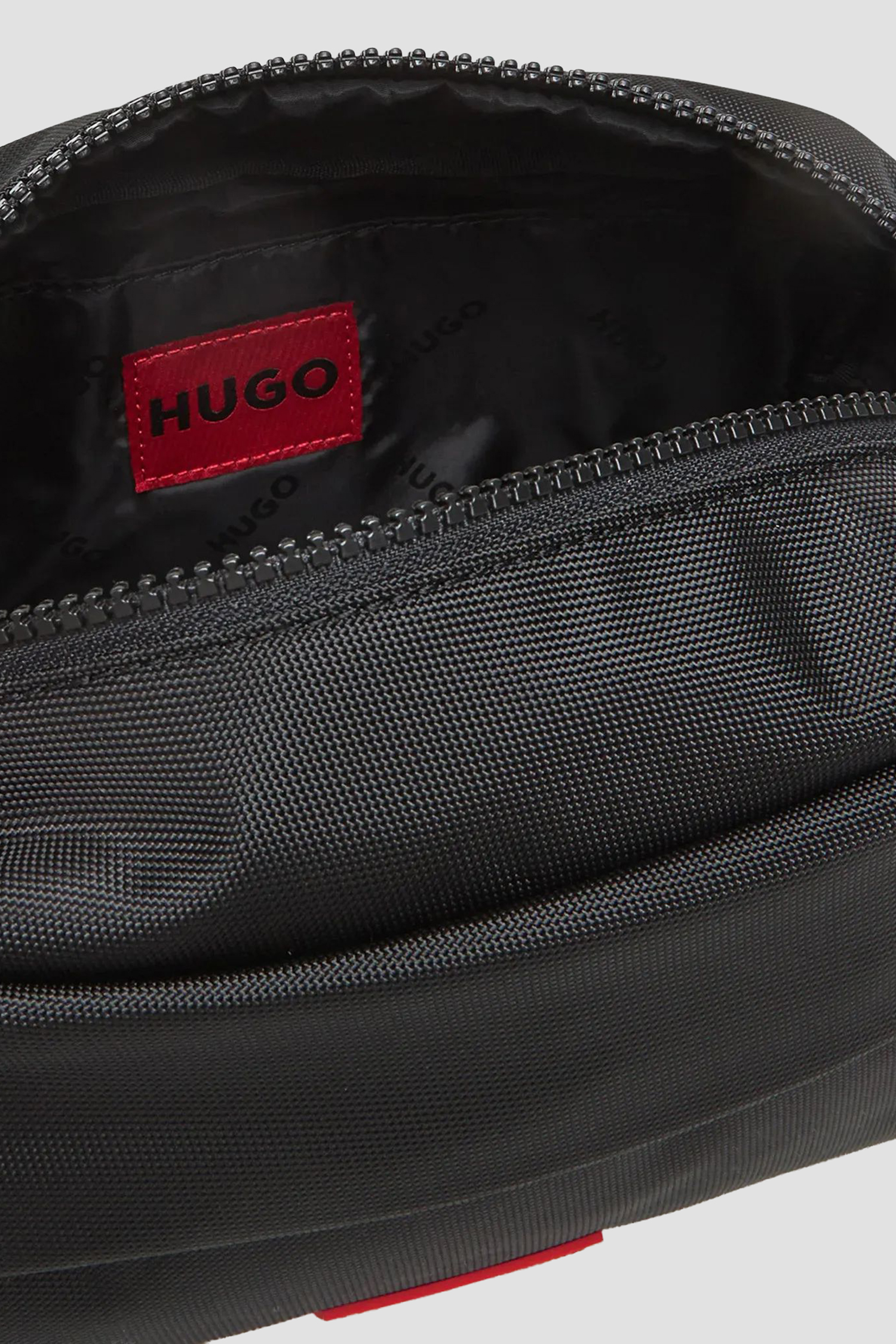 Чоловічий чорний несесер HUGO 50549012;001