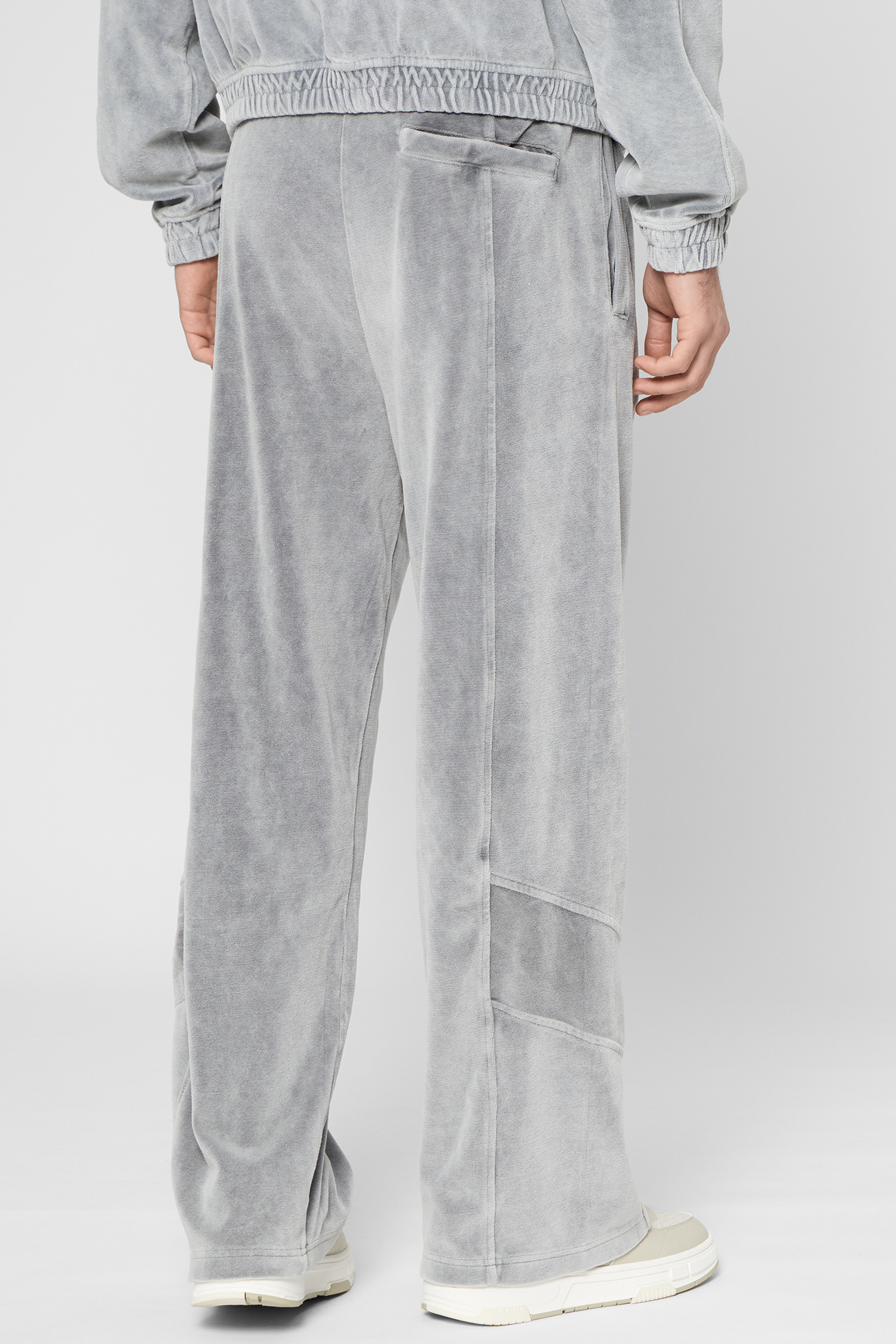 Мужские серые велюровые спортивные брюки HUGO 50546702;017