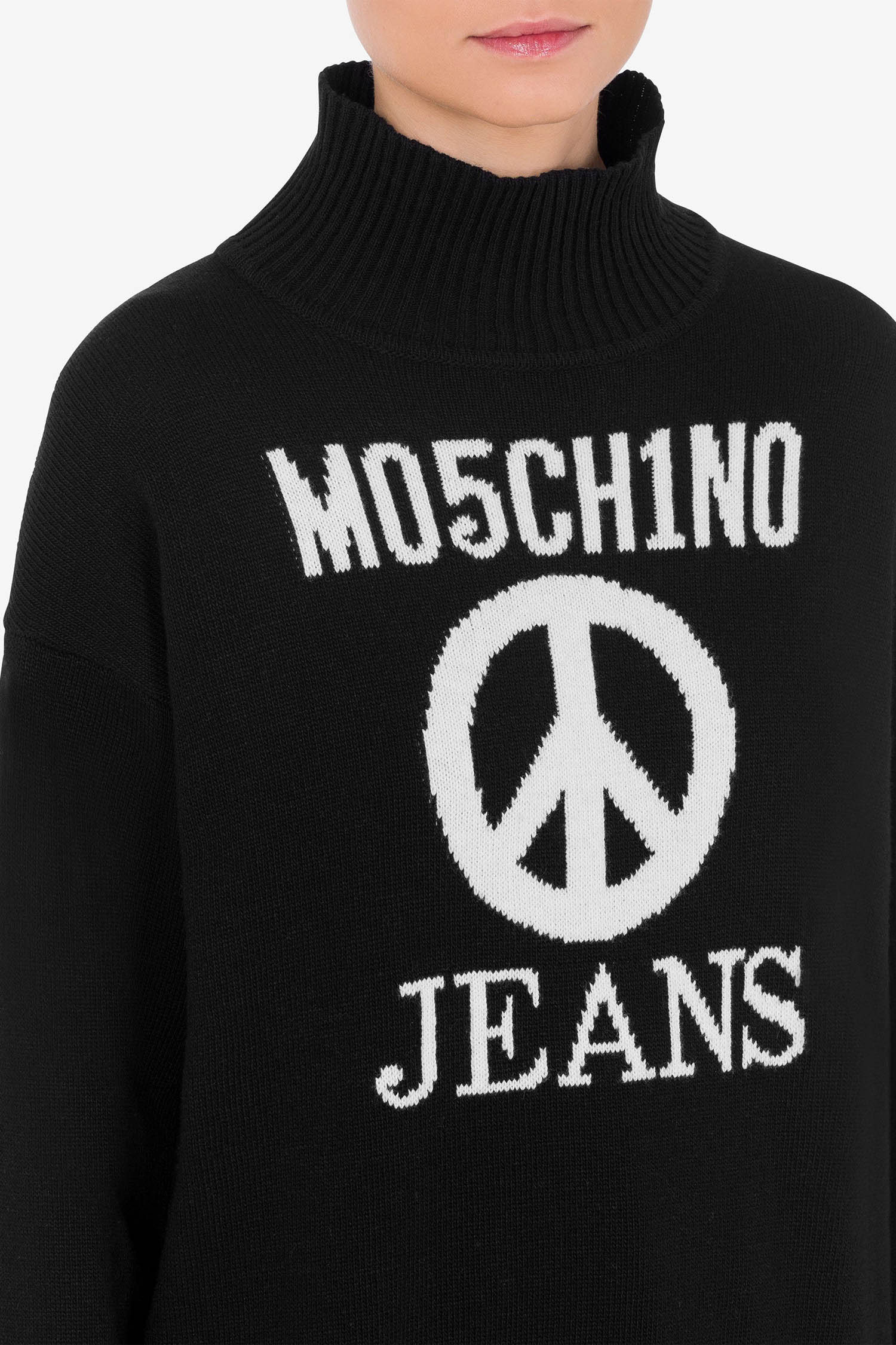 Женский черный свитер Moschino J0901.8707;1555