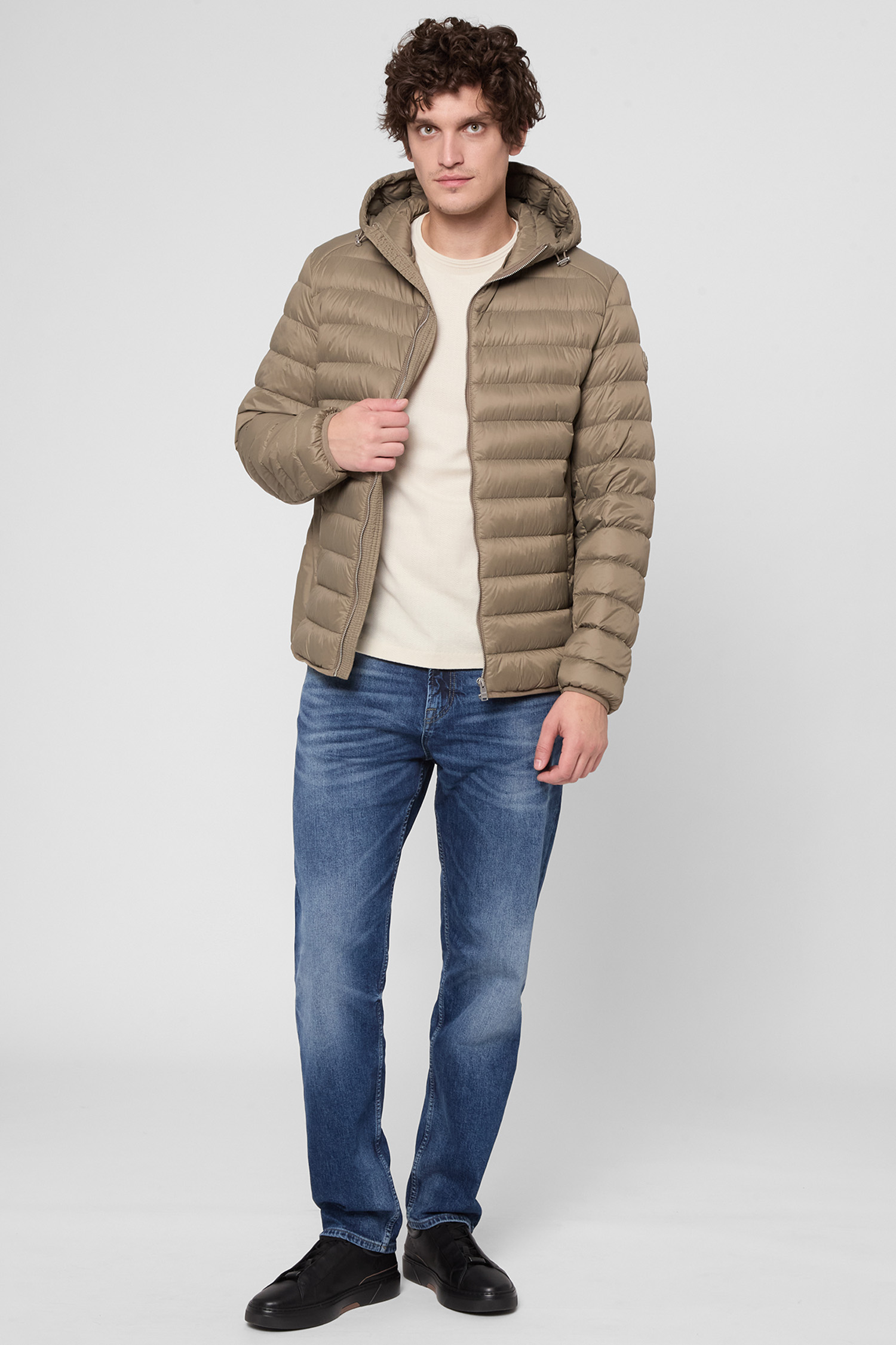 Мужская бежевая куртка BOSS 50540450;245