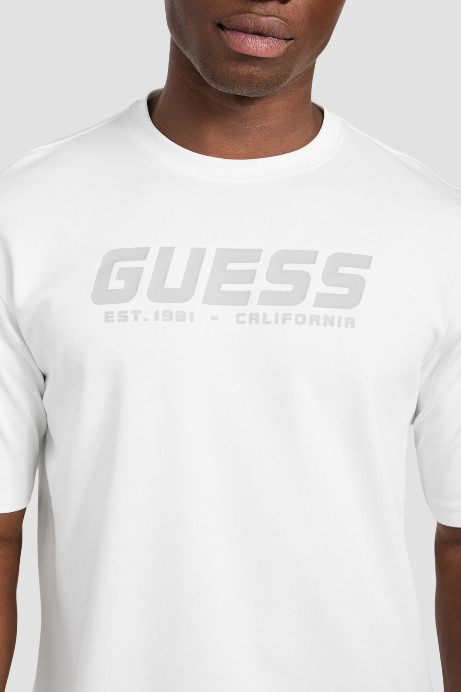 Чоловіча біла футболка Guess Z5BI03.K1871;G018