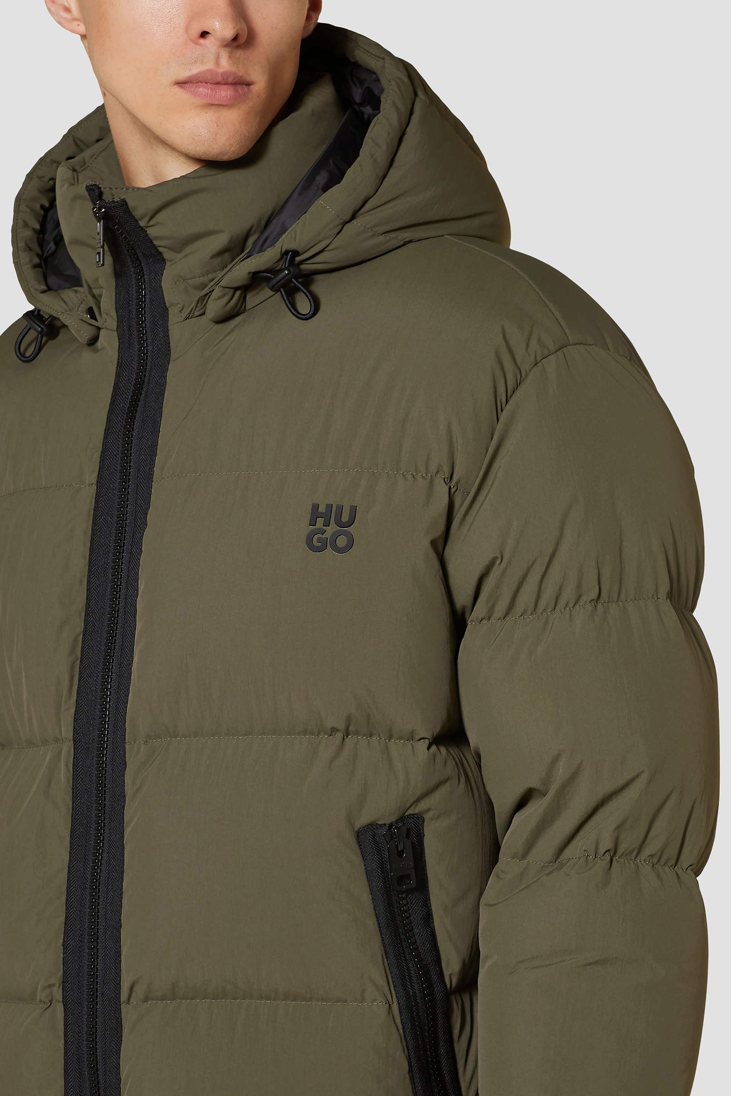 Мужской зеленый пуховик HUGO 50522935;257