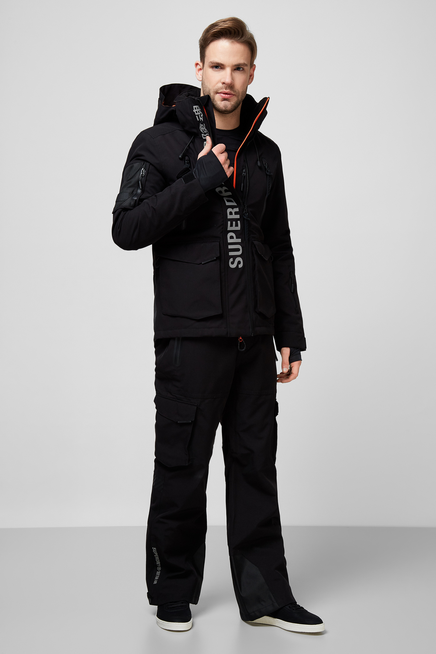 Мужская черная лыжная куртка SuperDry MS110005A;02A