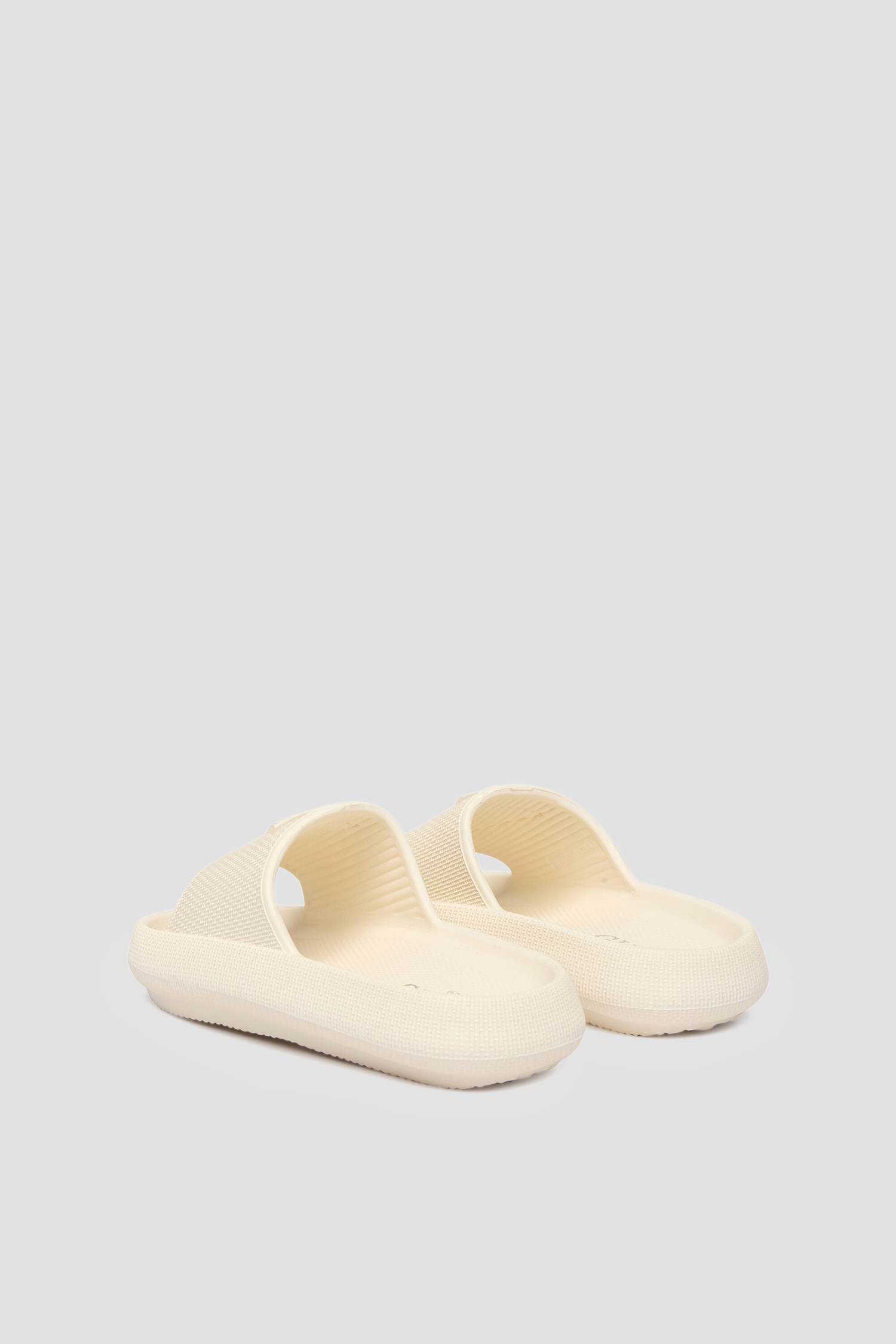 Женские белые слайдеры Guess E6GZ19.WG5X0;MLK