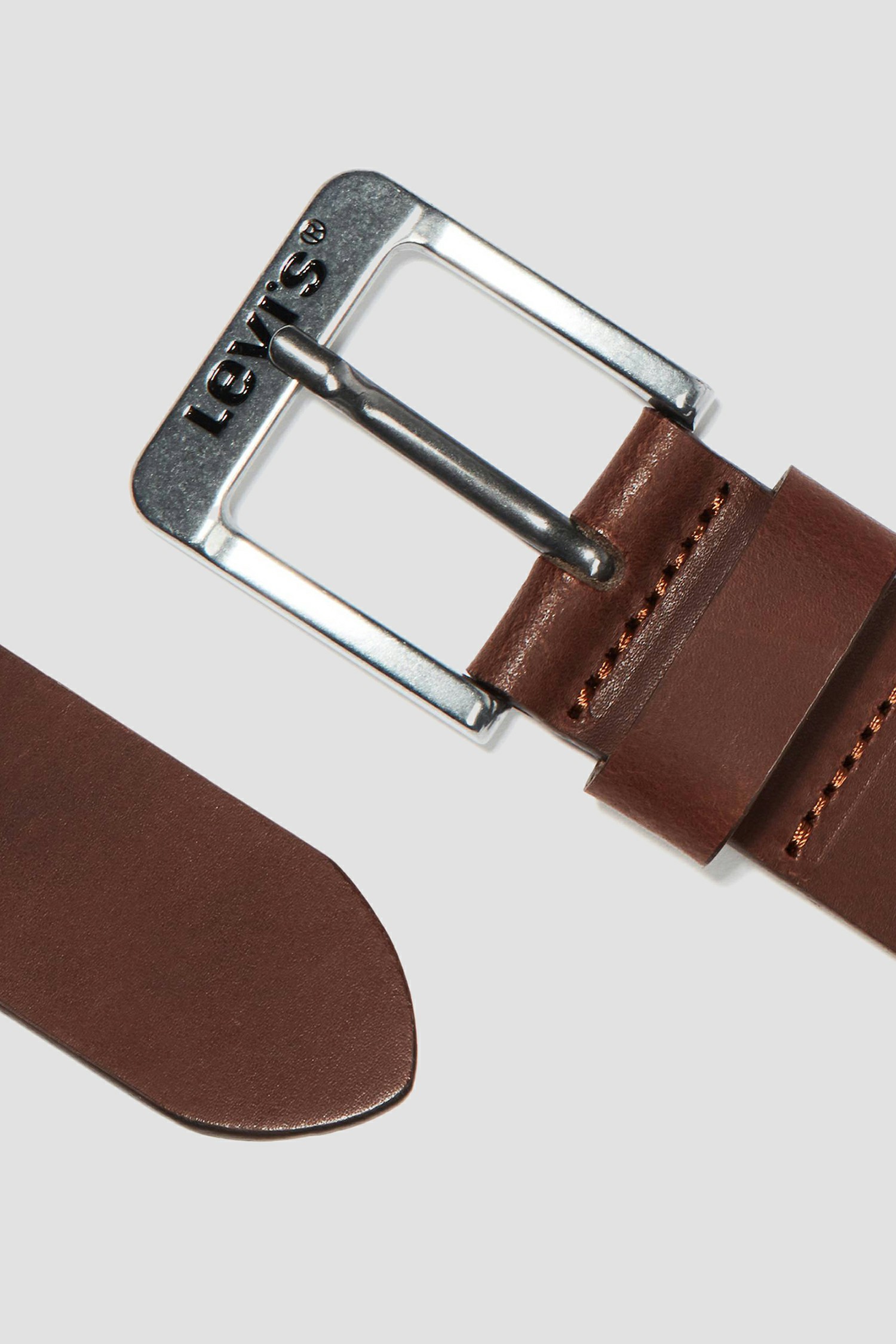 Мужской коричневый кожаный ремень Levi’s® 38016;0123