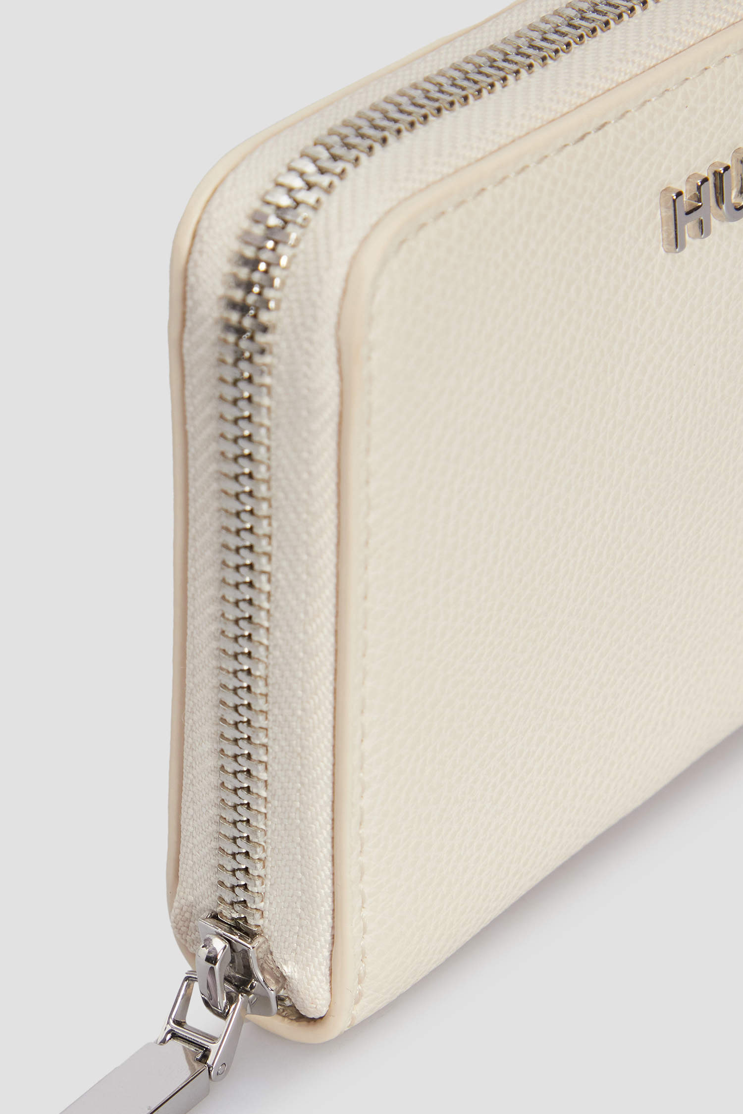 Женский белый кошелек HUGO 50512040;111