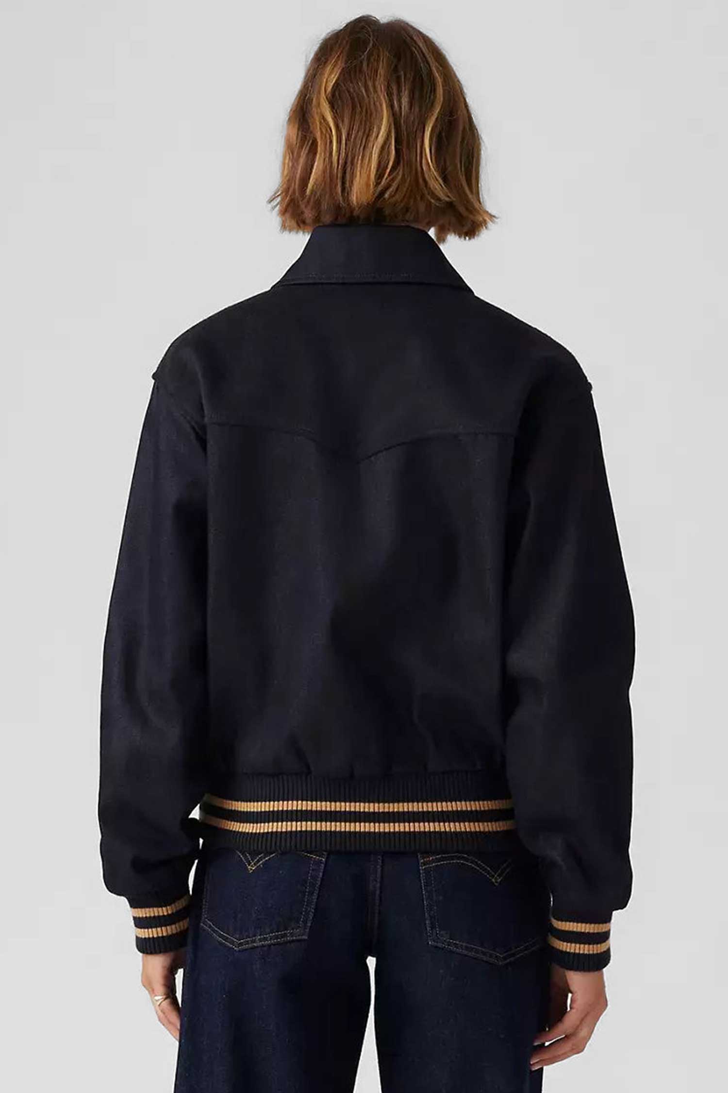 Женская черная джинсовая куртка Levi’s® 001FN;0000