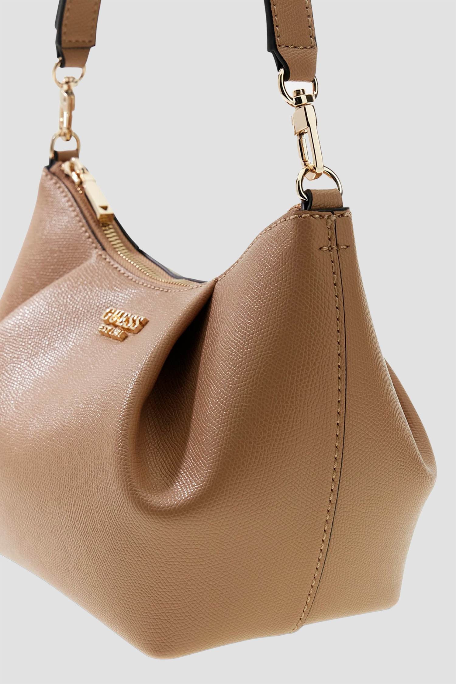 Жіноча бежева сумка Guess HWBG78.98180;BEI