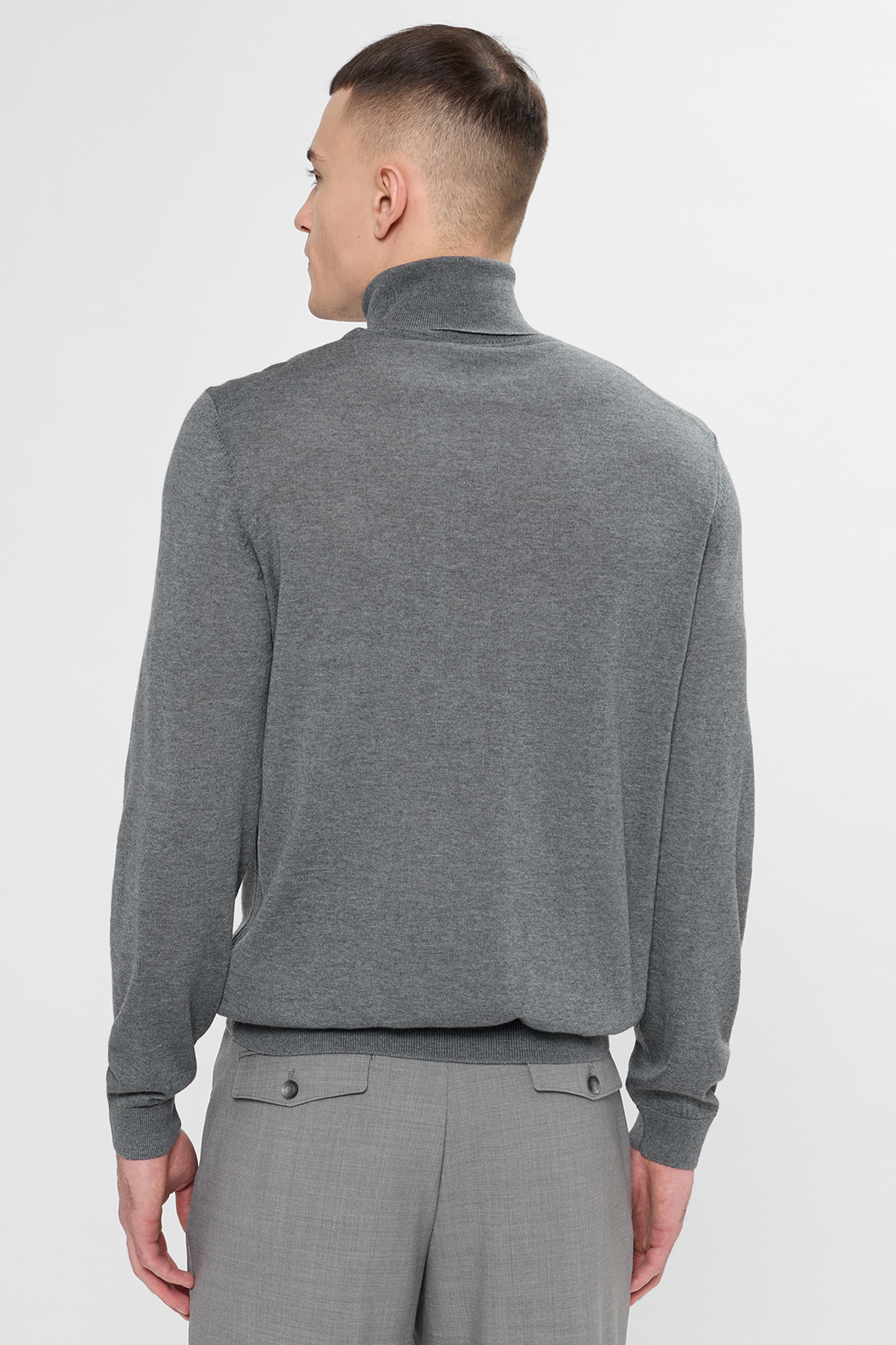 Чоловічий сірий вовняний гольф BOSS 50468262;030