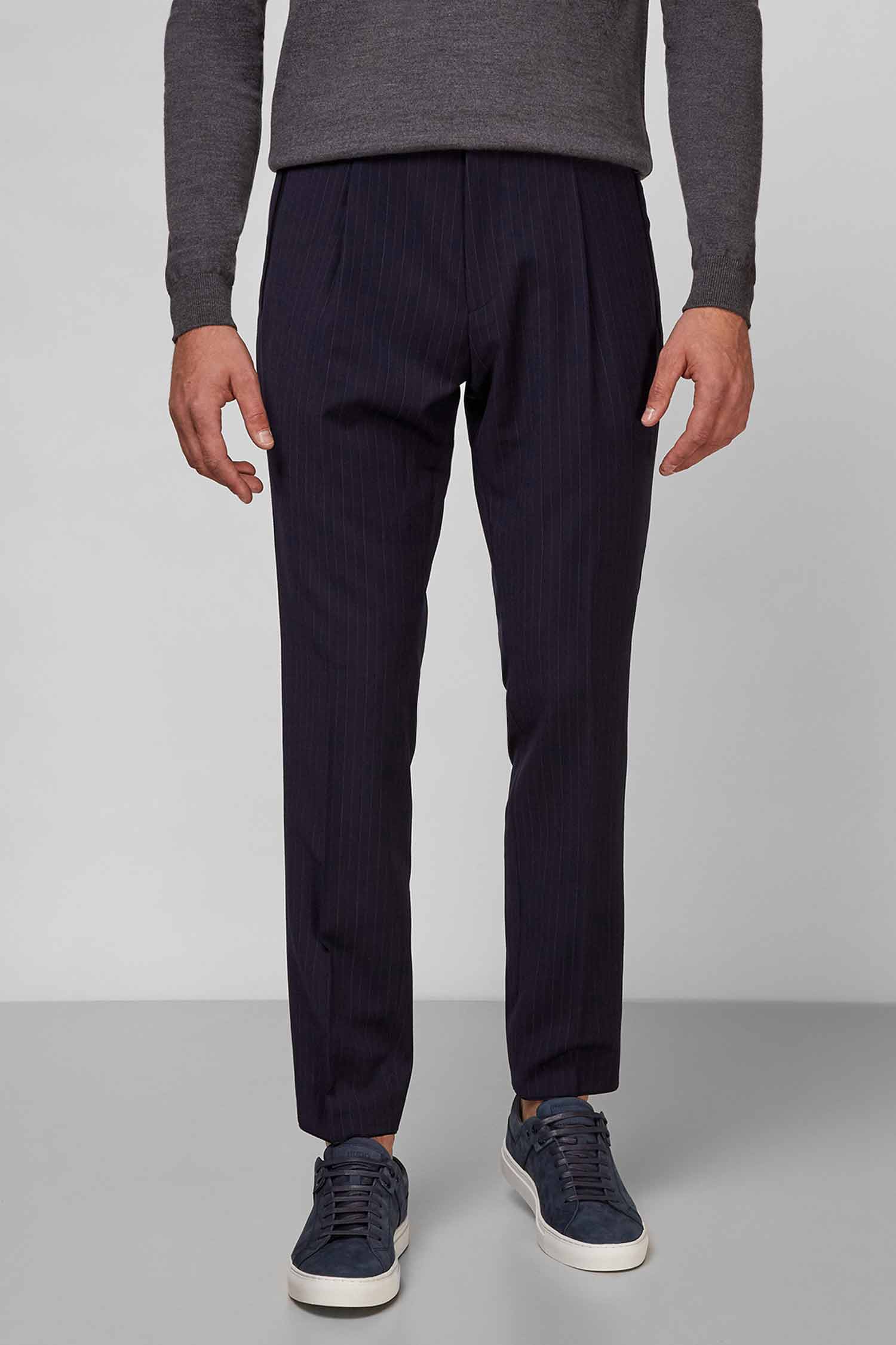 Мужские темно-синие шерстяные брюки в полоску HUGO 50456463;405