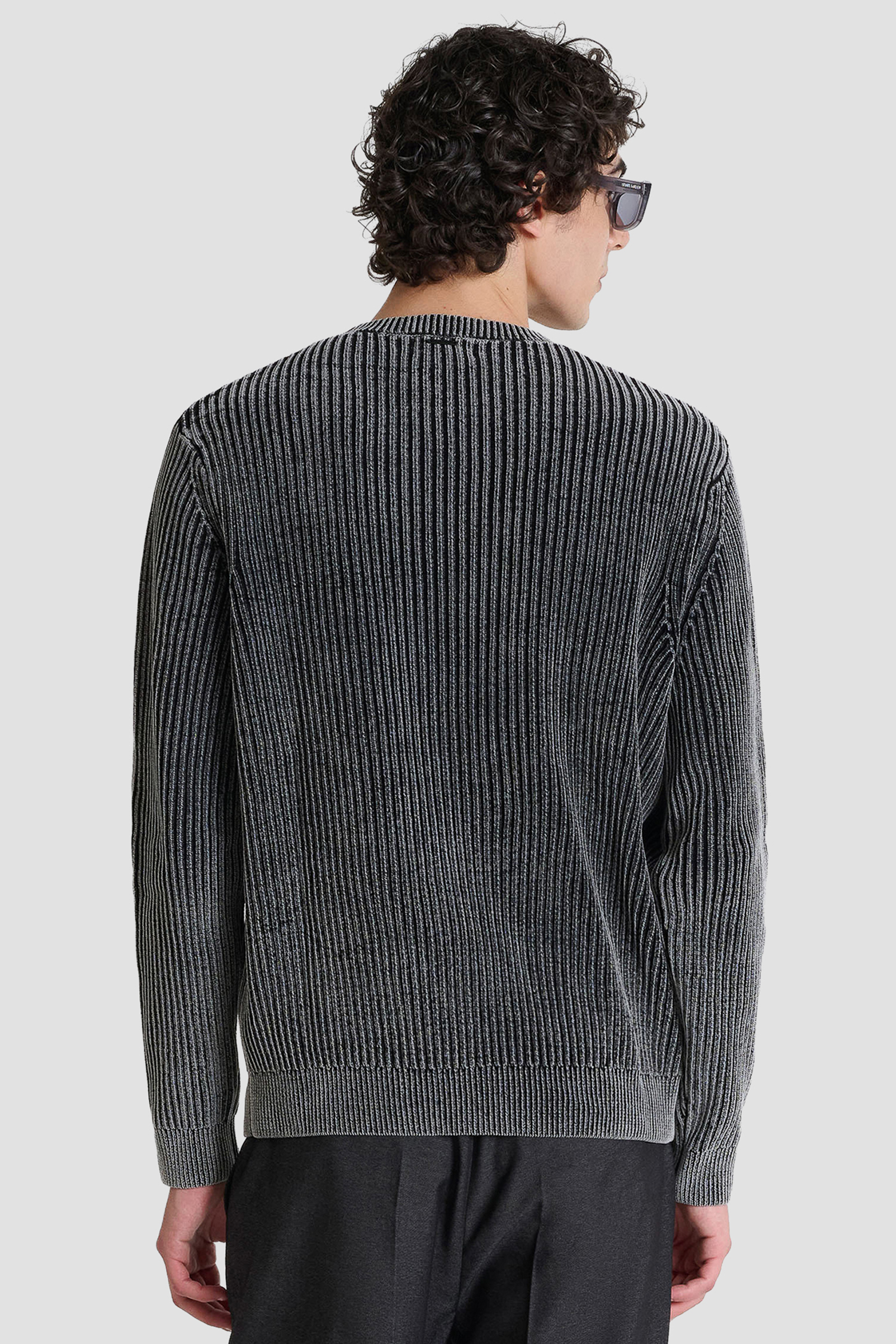 Мужской черный джемпер Antony Morato MMSW01613.YA100077;9000
