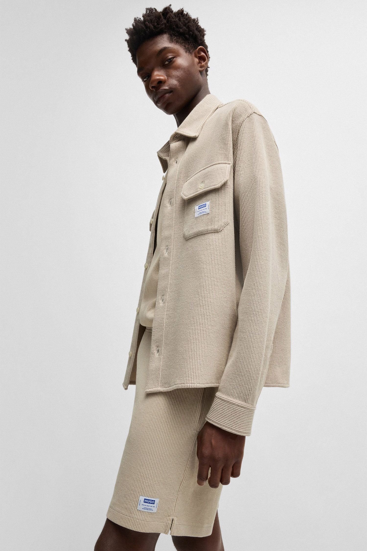 Чоловічі бежеві шорти HUGO BLUE 50534451;121