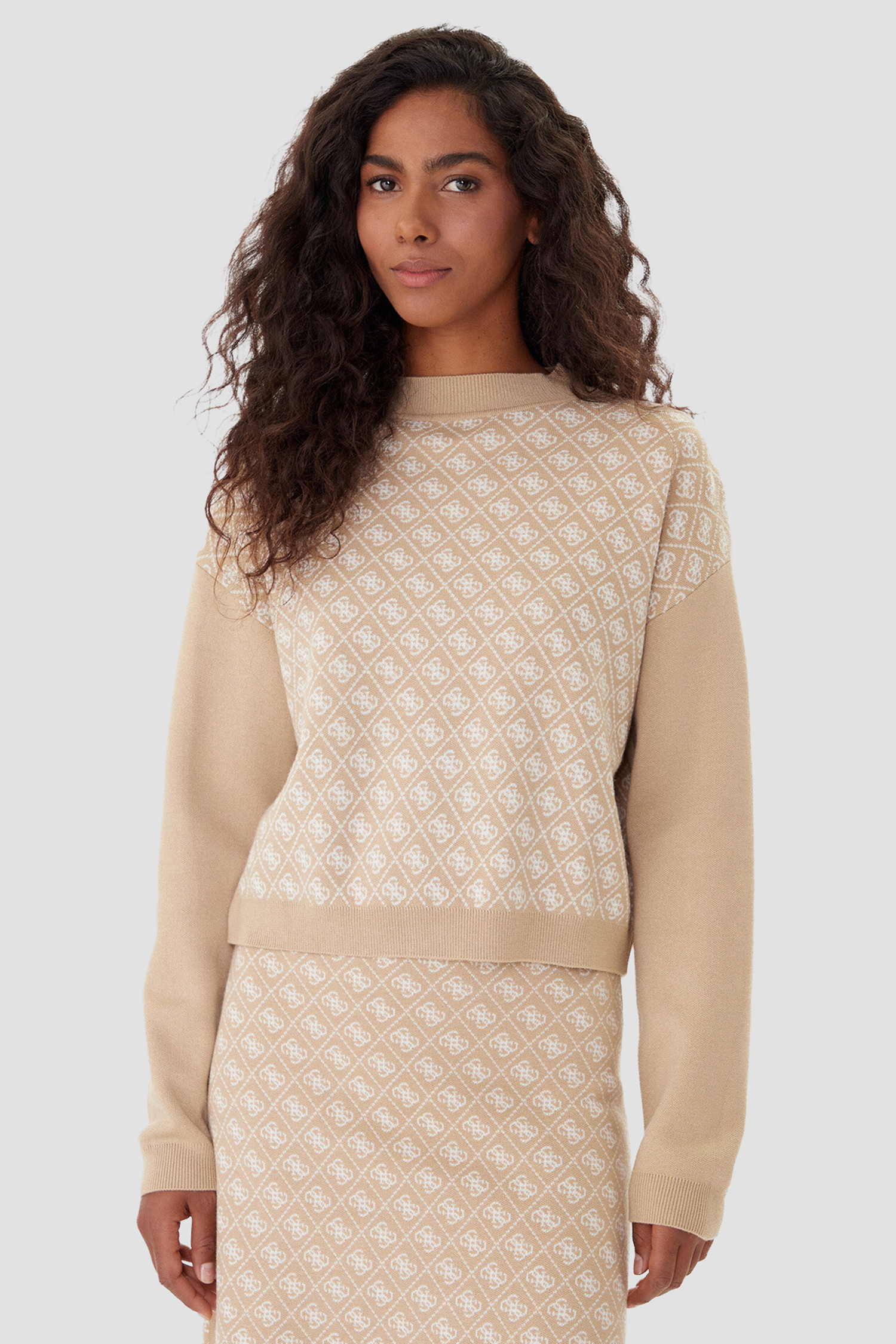 Женский бежевый джемпер с узором Guess W5BR23.Z3JD2;FNI4