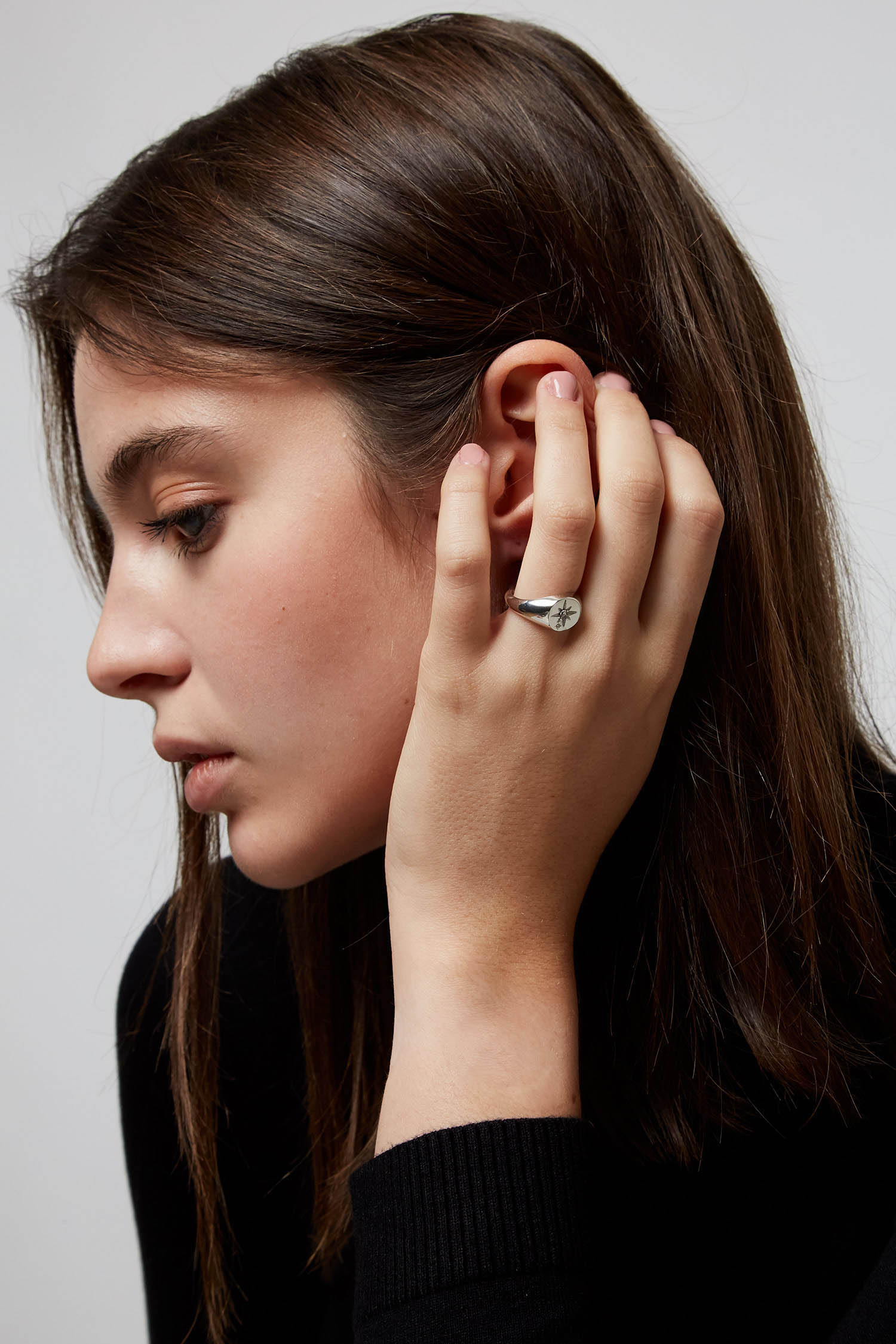 Жіноча срібляста каблучка Guess UBR20010;RH