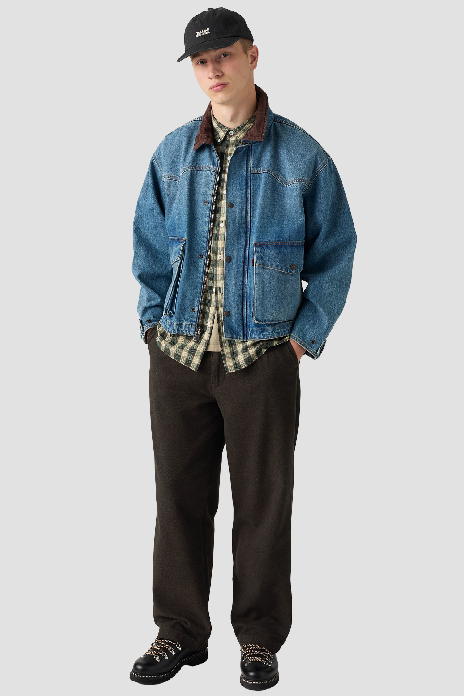 Мужские темно-коричневые брюки XX Chino Baggy Pleated Levi’s® 0081N;0001