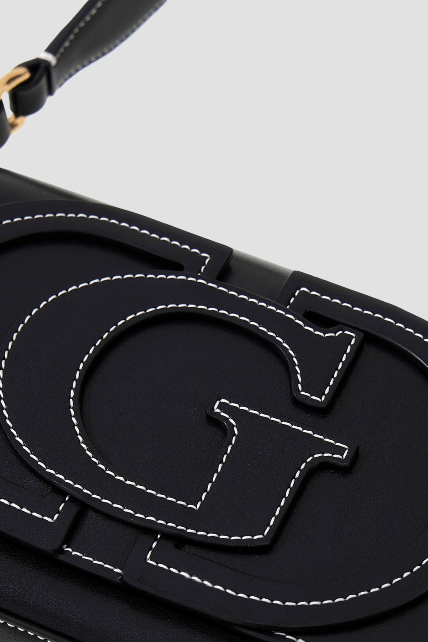 Жіноча чорна сумка Guess HWVG97.40190;BLA