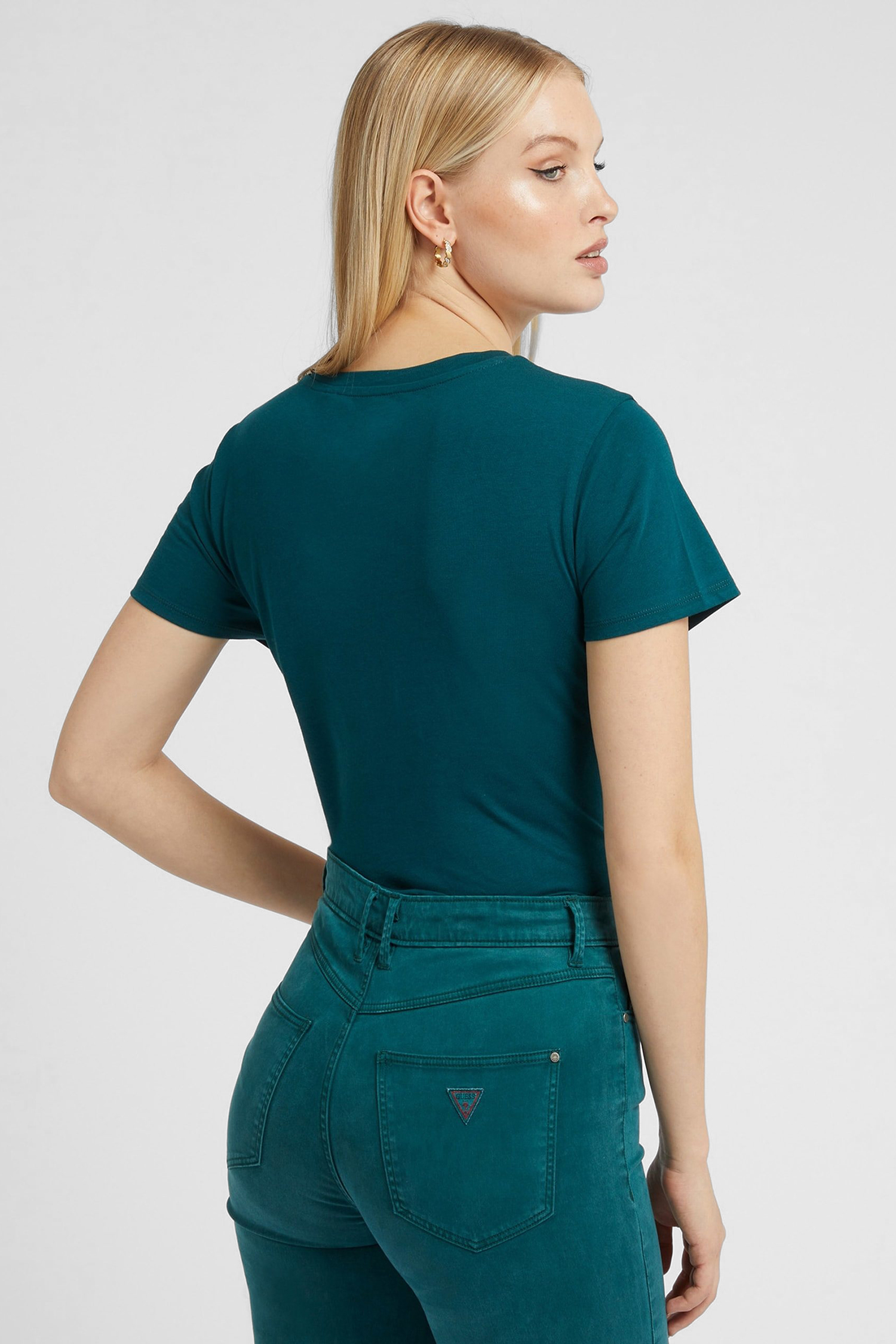 Женская бирюзовая футболка Guess W3RI01.K9RM1;G78I