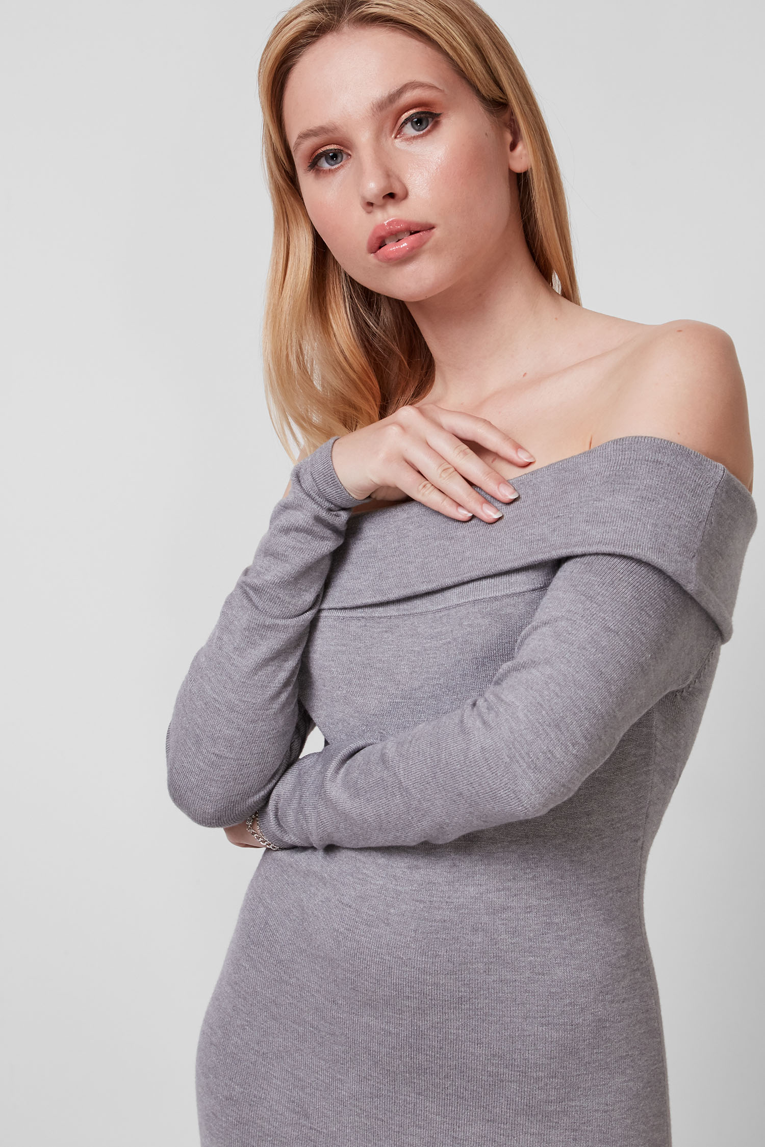 Женское серое платье Guess W1YK0H.Z2V40;H9C9