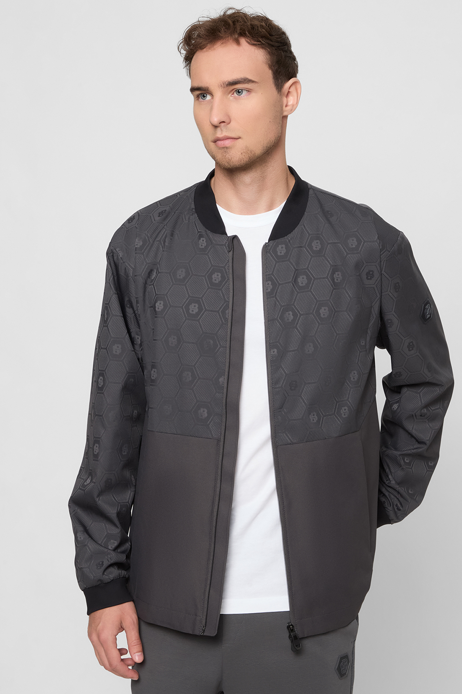 Мужской серый бомбер с узором BOSS 50547181;027