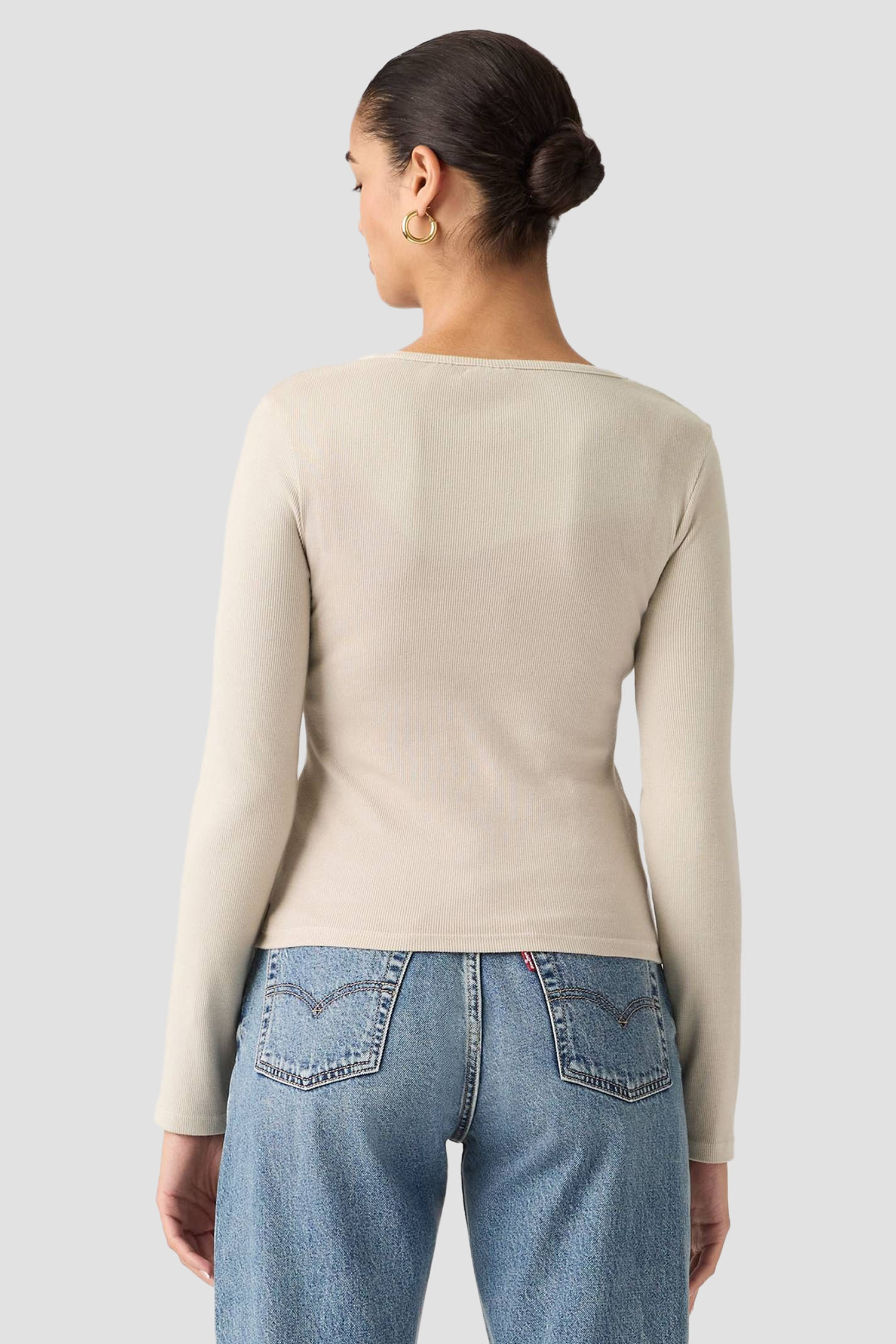 Жіночий бежевий лонгслів Levi’s® 005IO;0009
