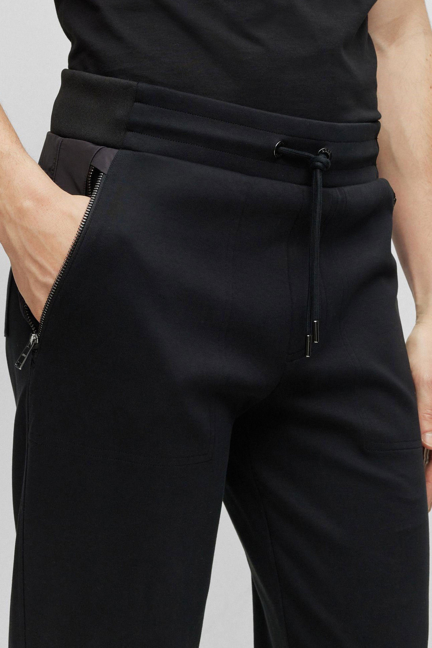 Мужские черные спортивные брюки BOSS 50499243;001