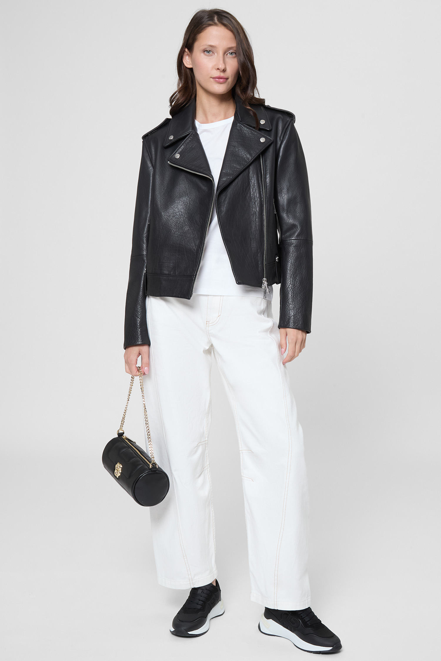 Жіноча чорна шкіряна косуха BOSS 50541769;001