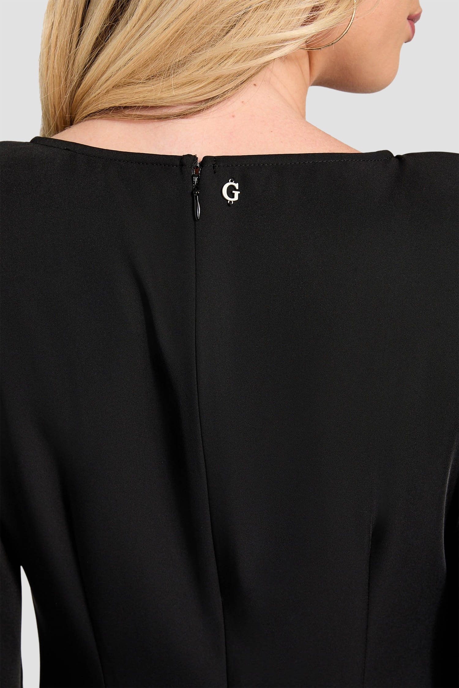 Жіноча чорна сукня Guess W5YK10.WHCU2;JBLK
