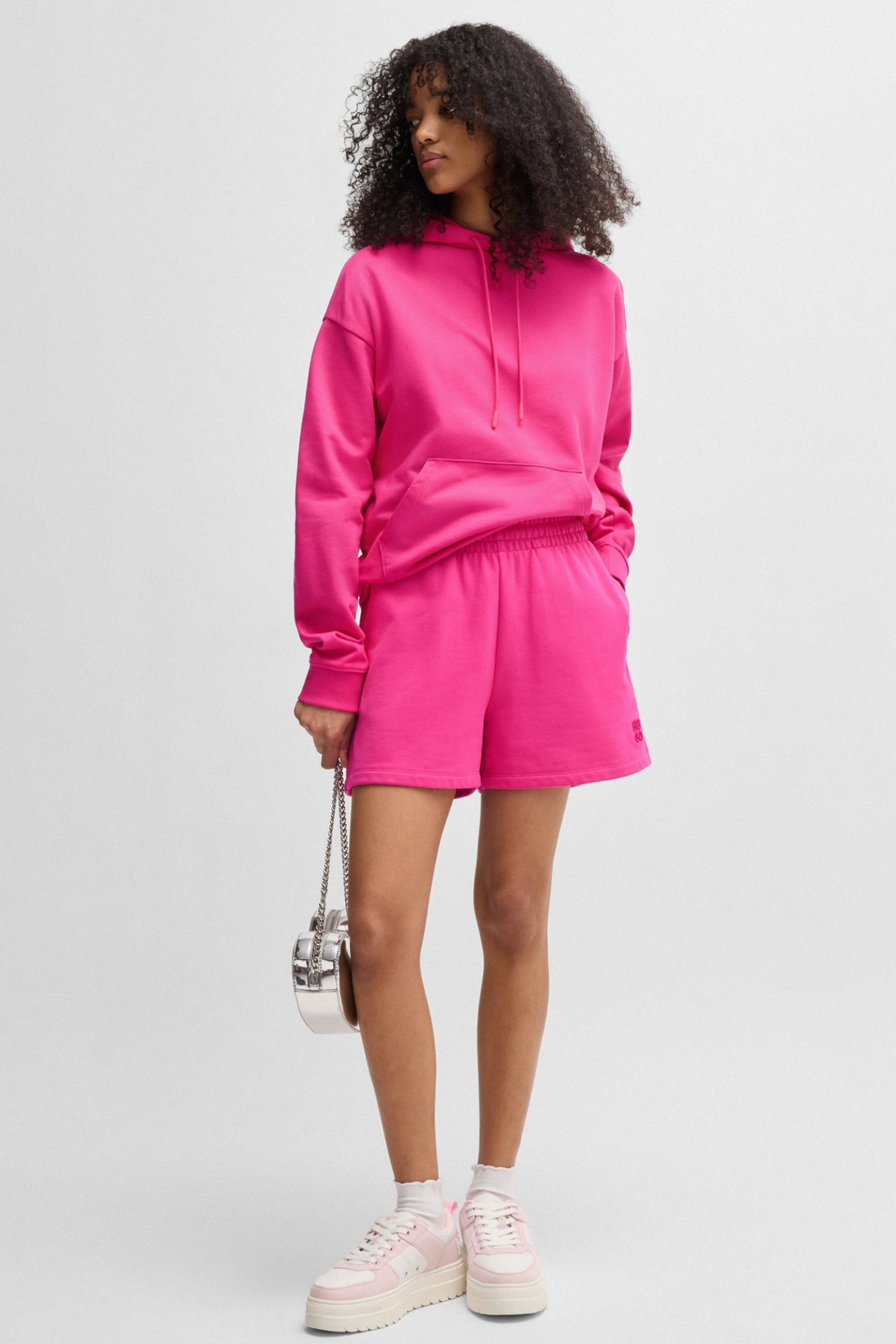 Женские розовые шорты HUGO 50536943;675