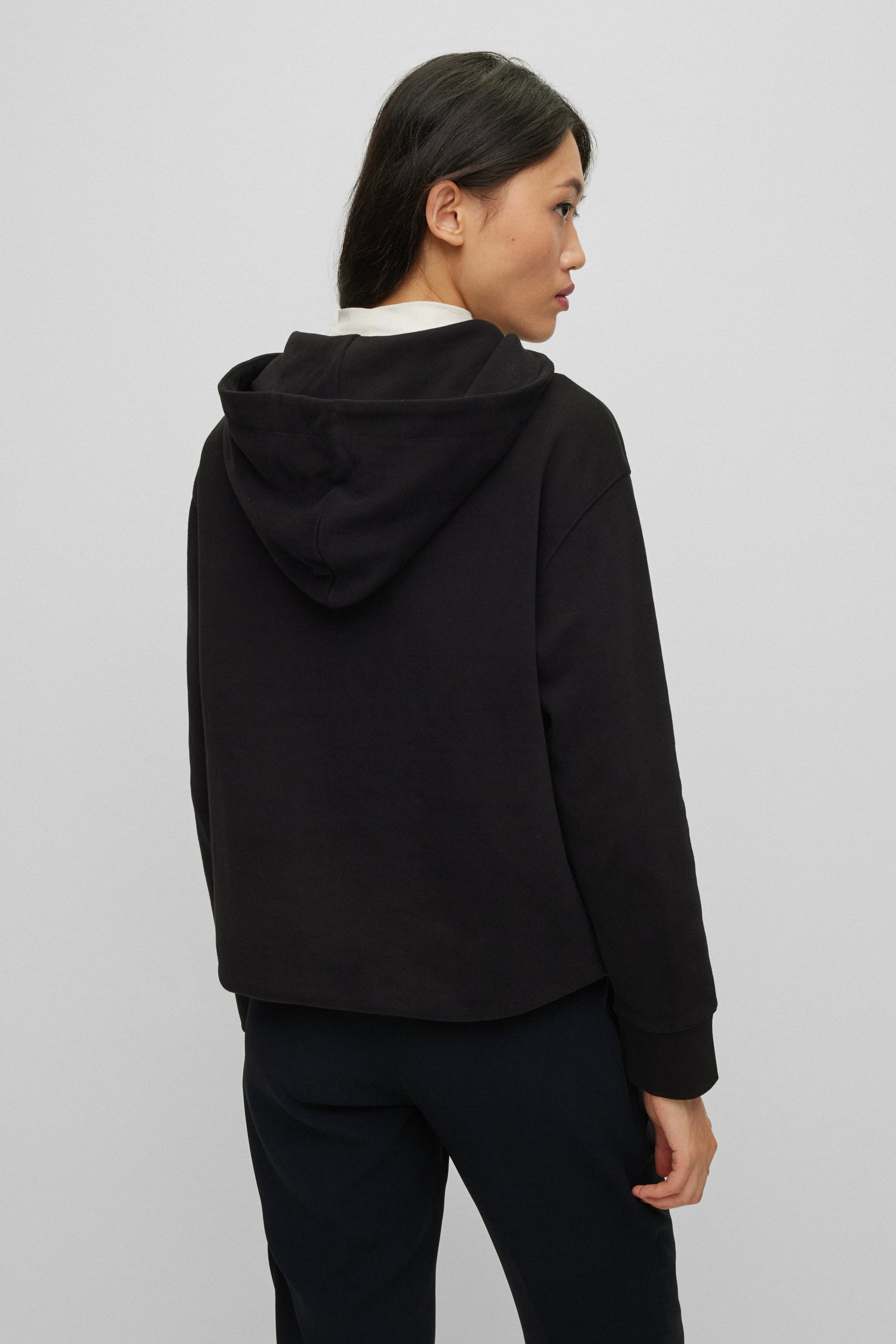 Женское черное худи BOSS 50468367;001