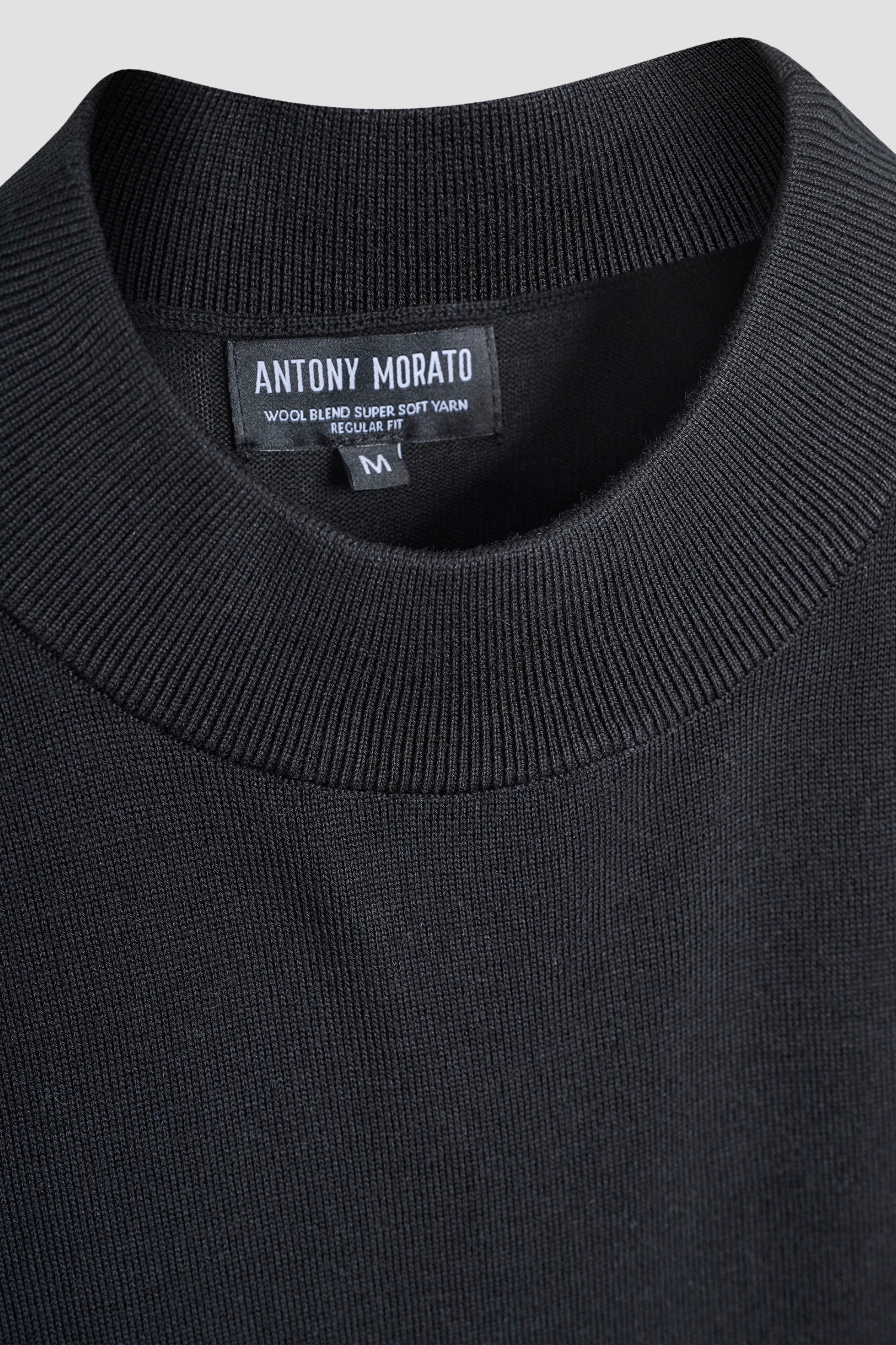 Чоловічий чорний джемпер Antony Morato MMSW01523.YA400145;9000