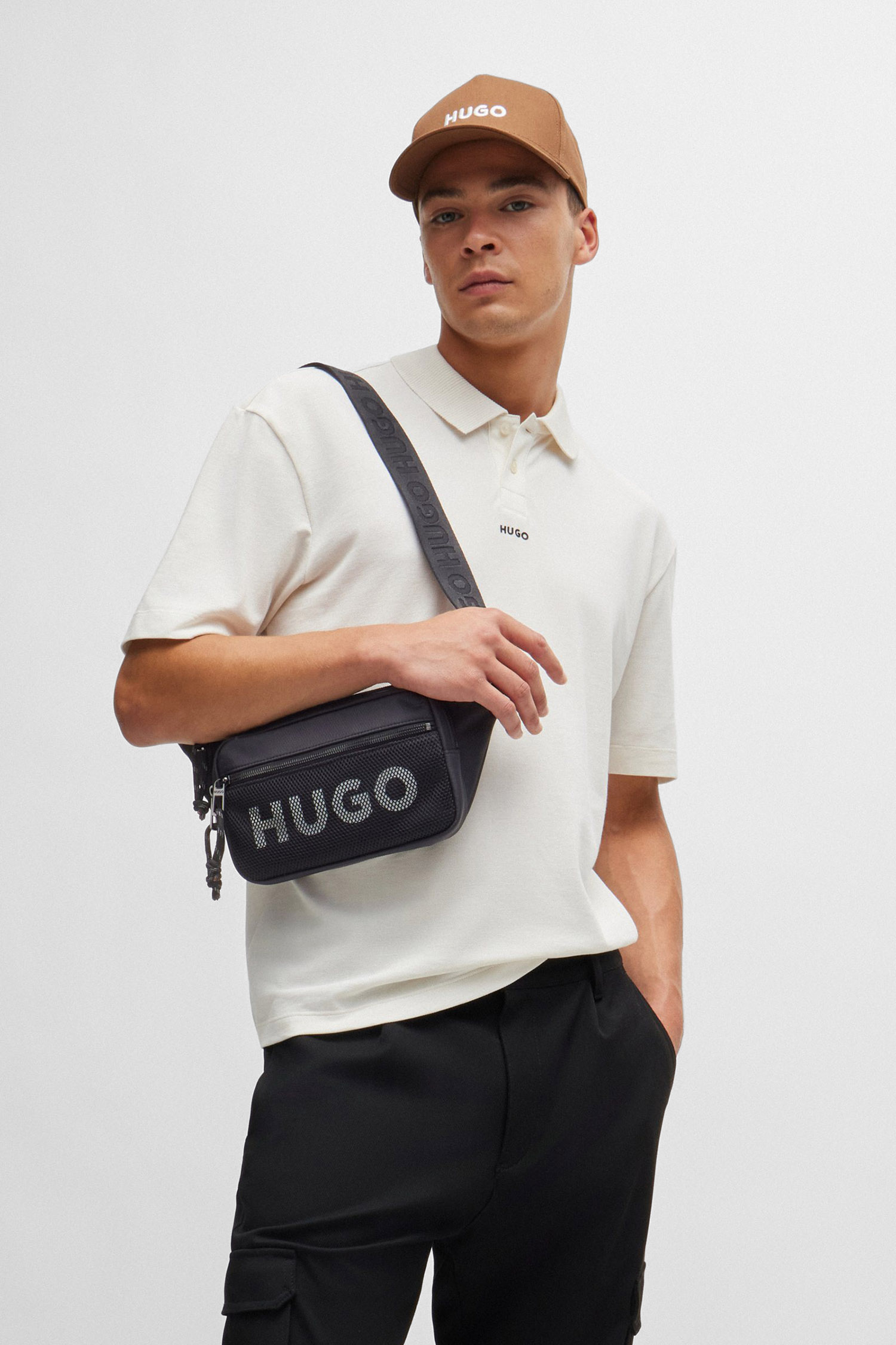 Мужская черная поясная сумка HUGO 50523523;001