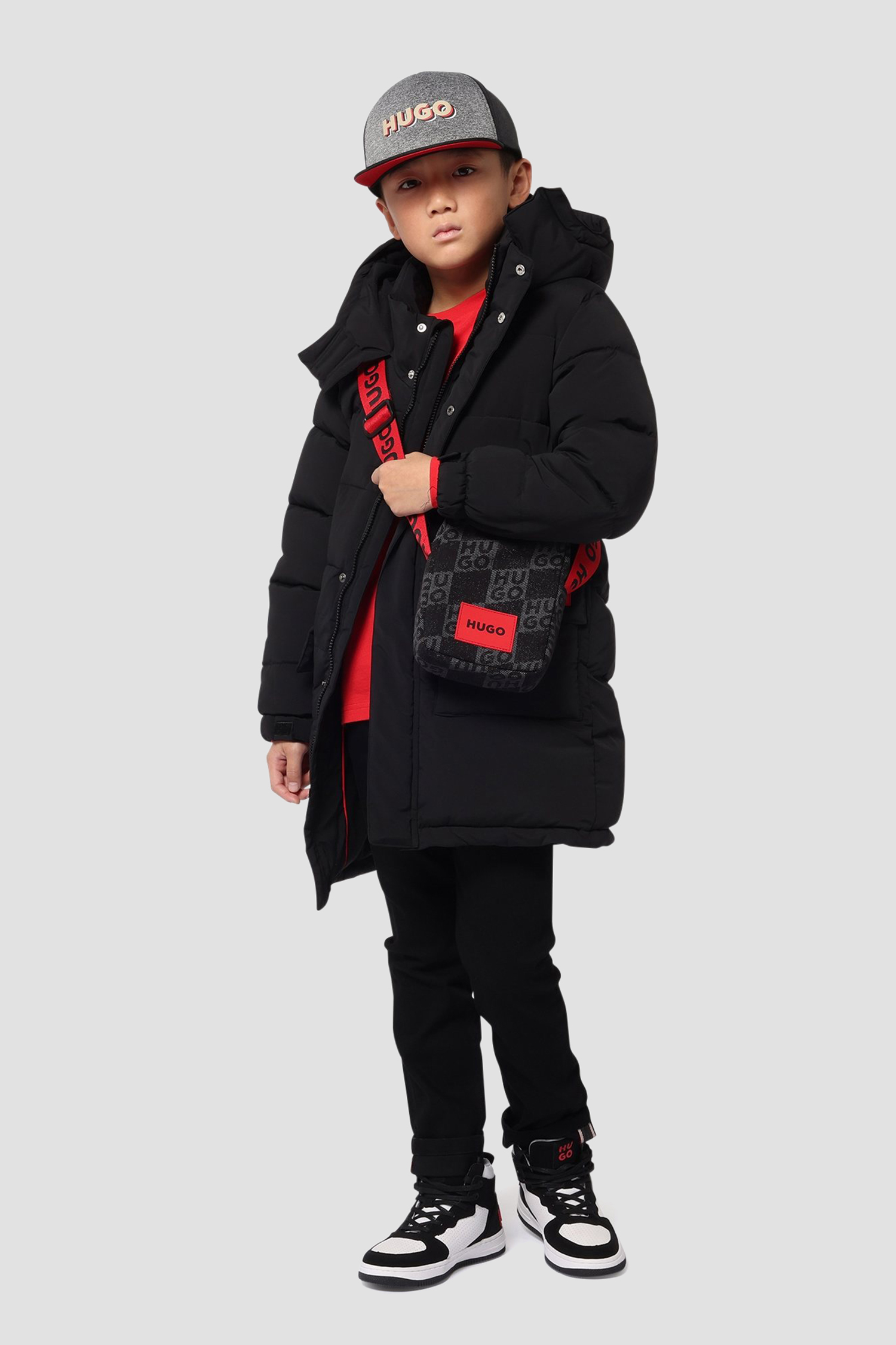 Дитяча чорна куртка HUGO kids G00201;09B