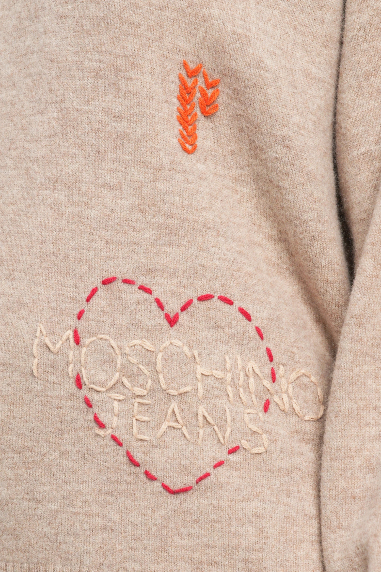 Женский бежевый шерстяной джемпер Moschino A0932.8206;1019