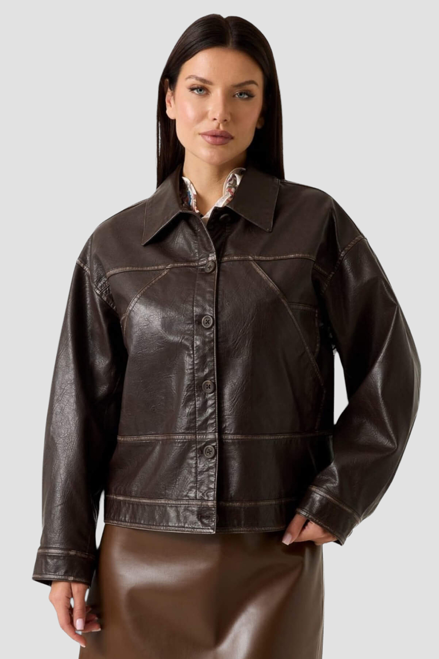 Женская темно-коричневая куртка Guess W6YL12.W2882;A14Z