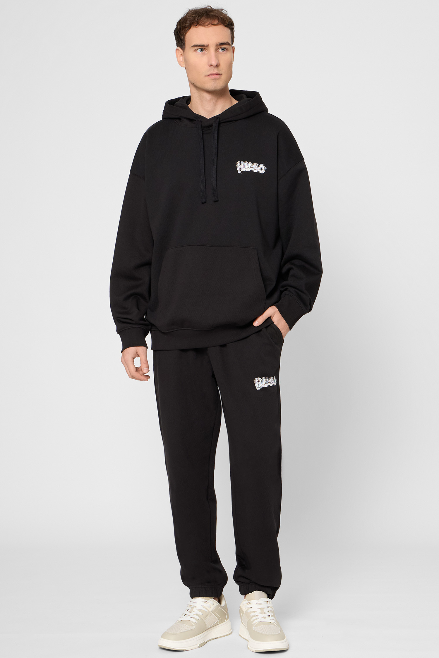 Чоловічі чорні спортивні штани HUGO BLUE 50549779;001