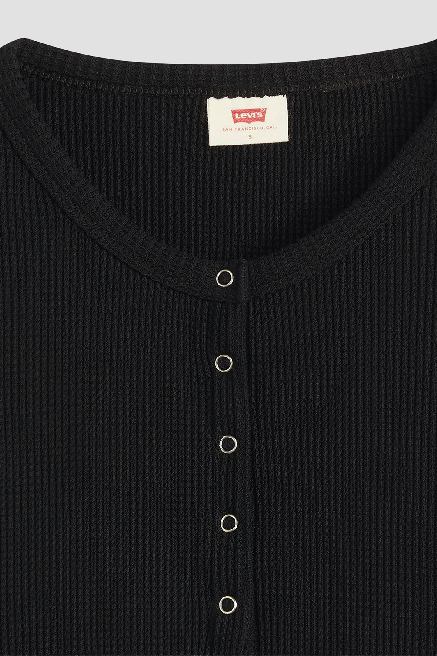 Жіночий чорний лонгслів Levi’s® 003PY;0001