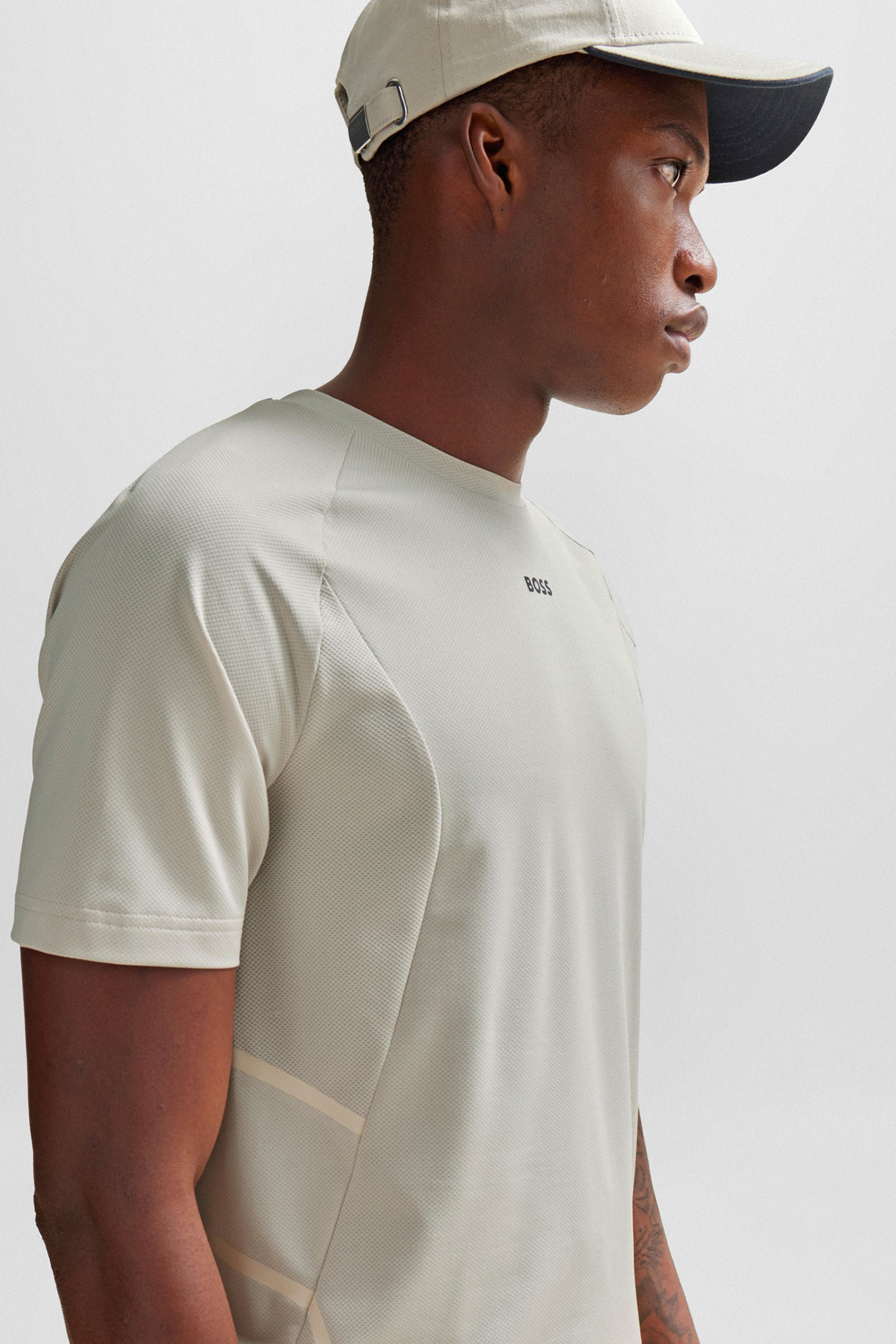 Чоловіча бежева футболка BOSS 50506354;271