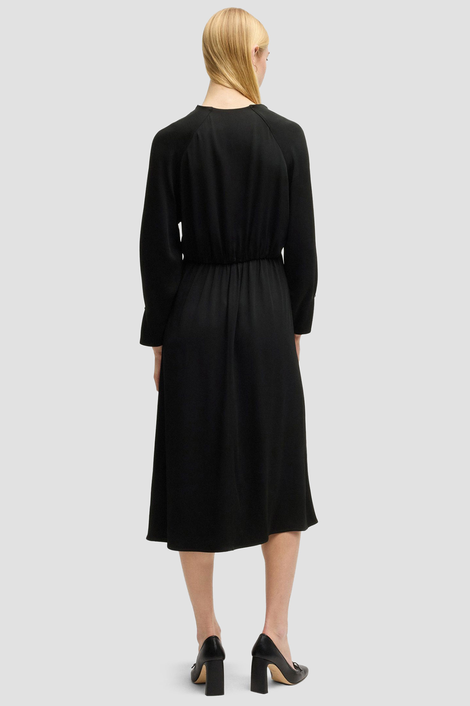 Женское черное платье BOSS 50533966;001