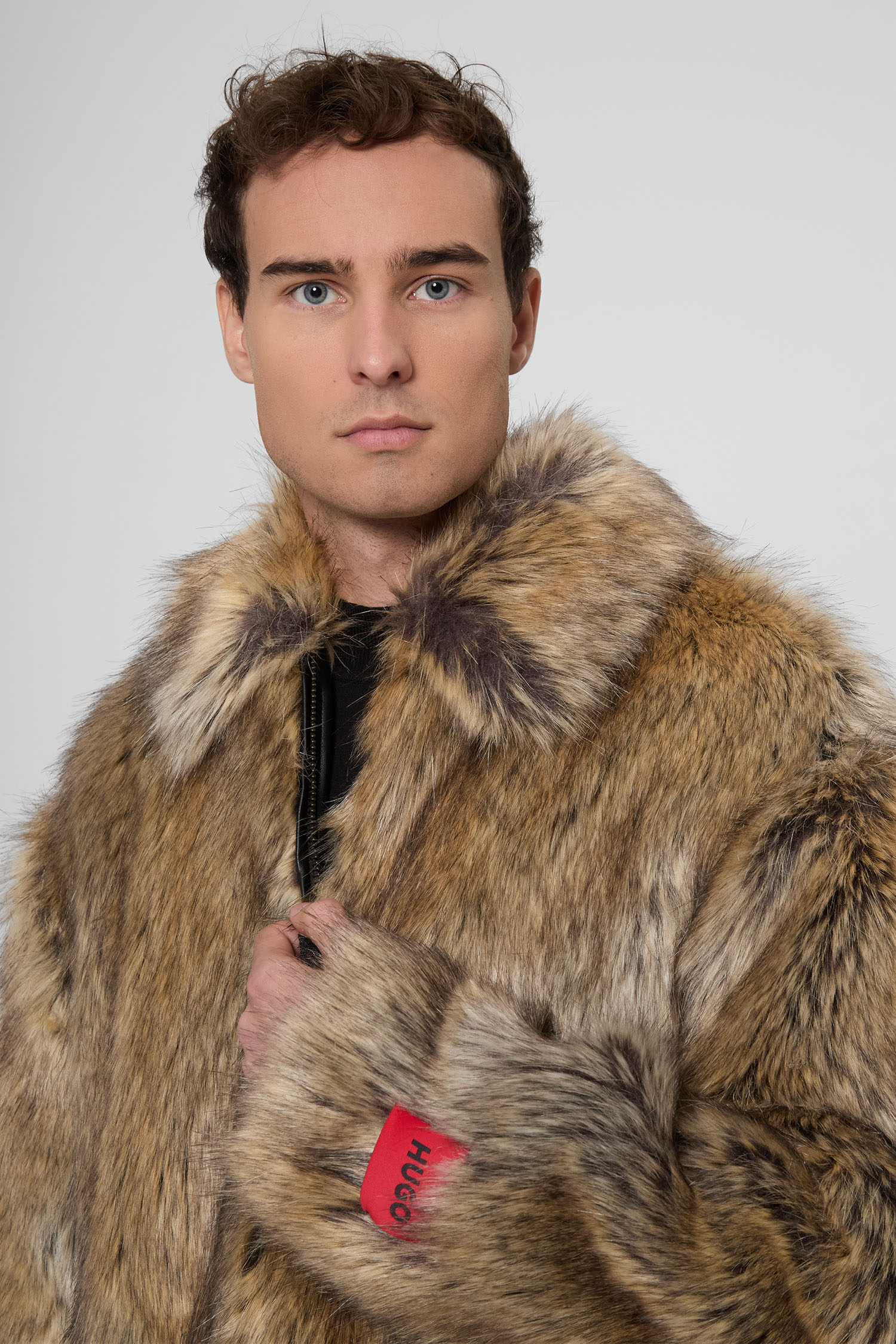 Мужская бежевая шуба HUGO 50546592;233