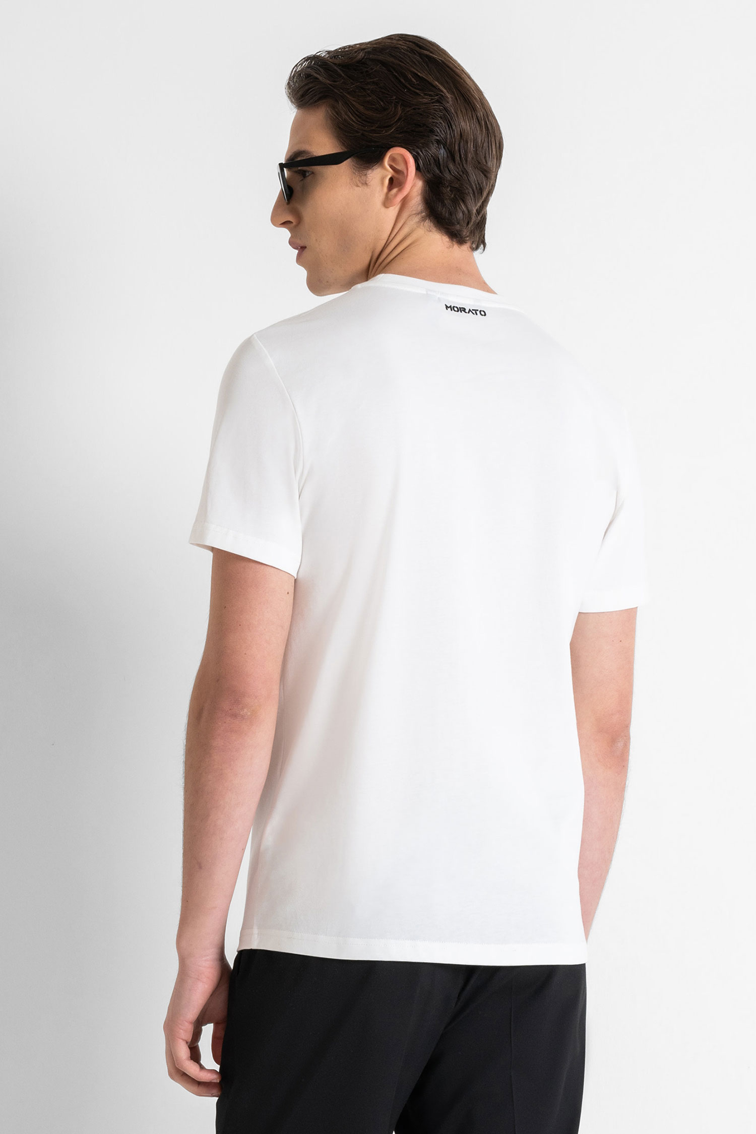 Мужская белая футболка Antony Morato MMKS02404.FA100240;1011