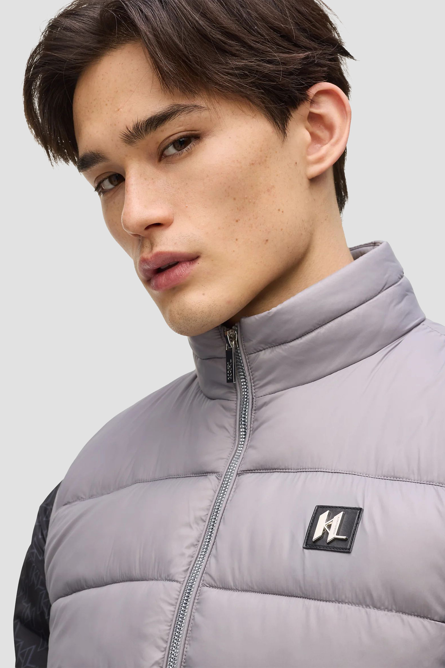 Чоловічий сірий жилет Karl Lagerfeld 561590.505091;940