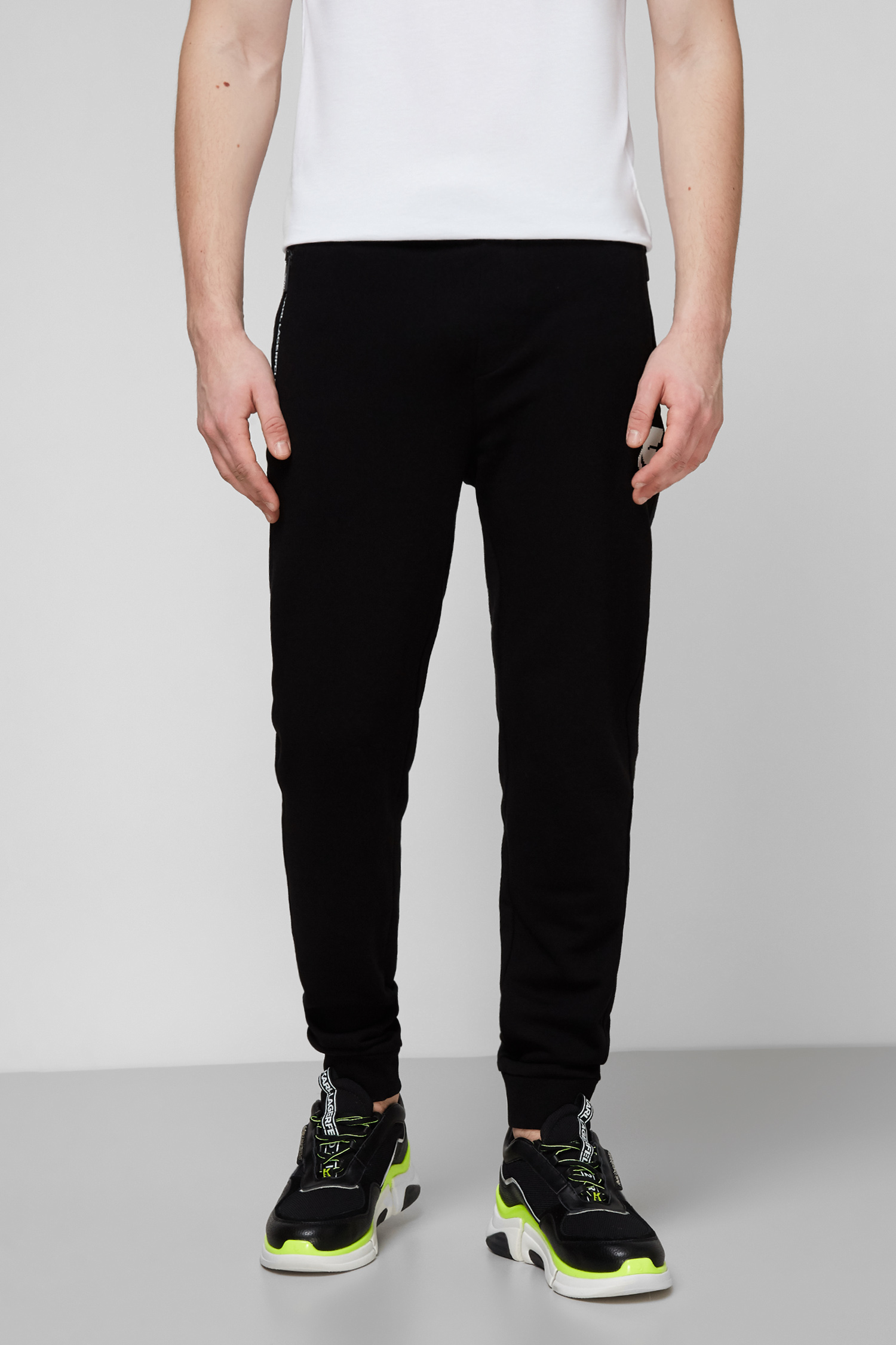 Черные спортивные брюки для парней Karl Lagerfeld 511900.705005;990