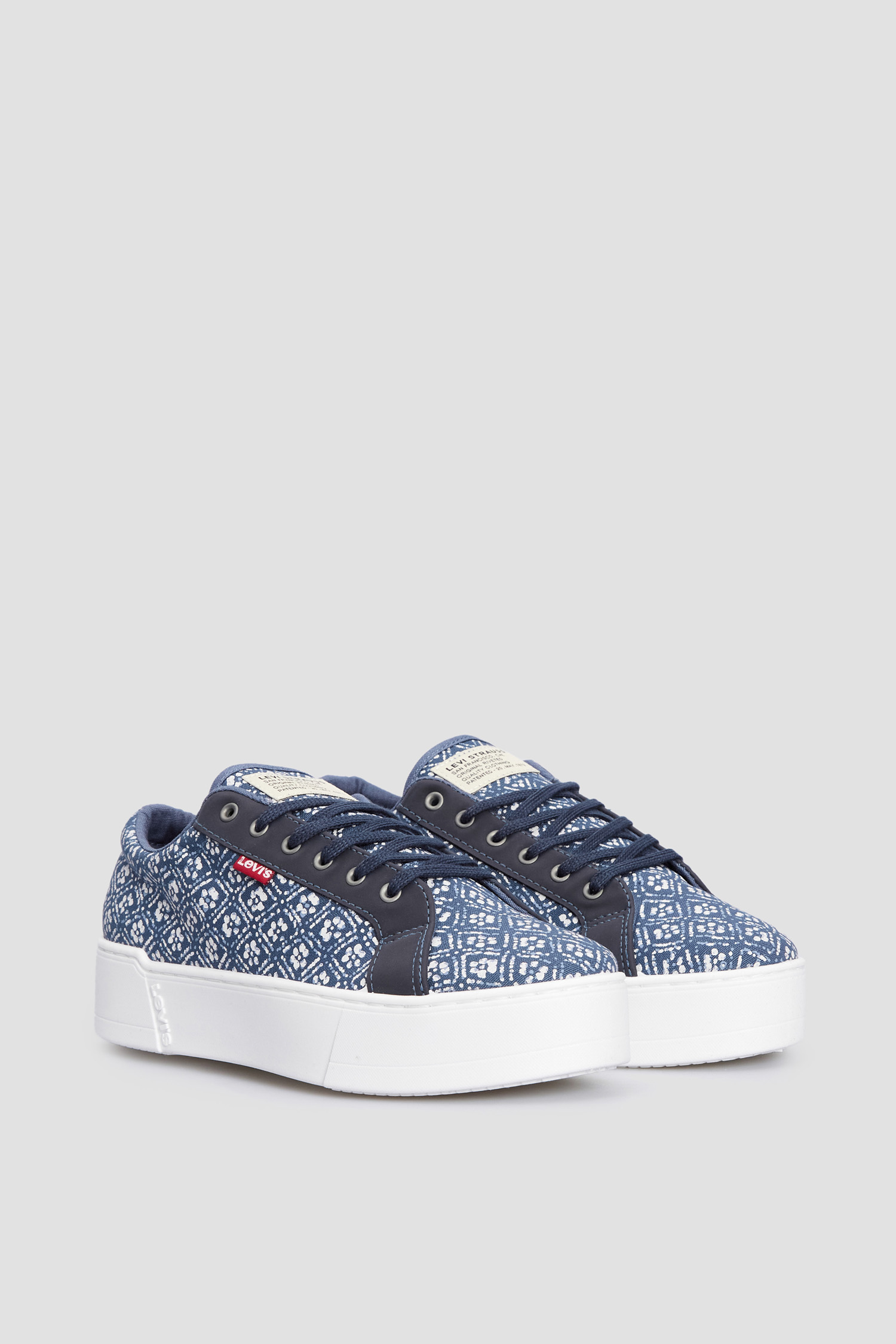 Женские синие кеды с узором Levi’s® 234188;593.17