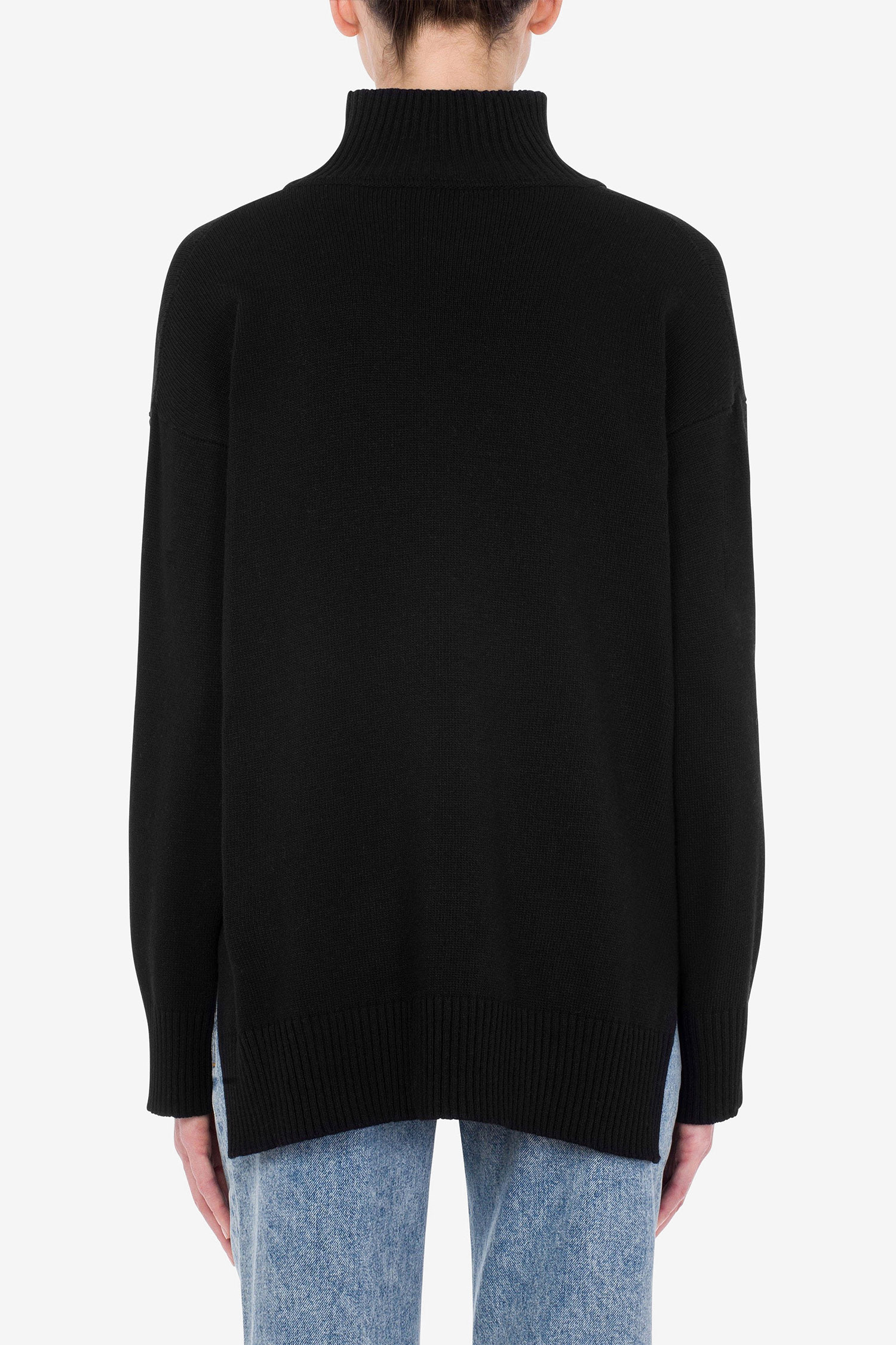 Женский черный свитер Moschino J0901.8707;1555