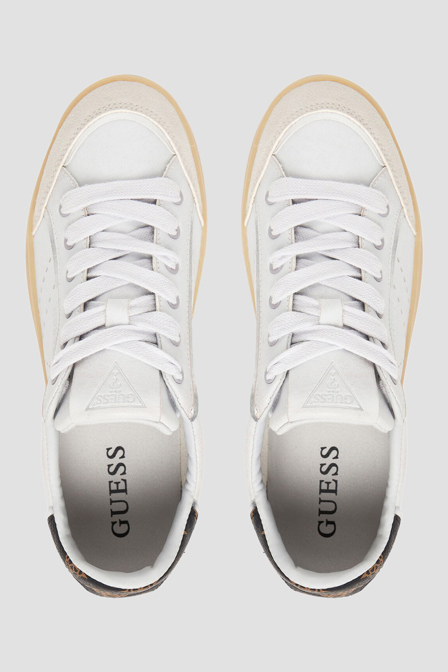 Жіночі білі снікерси Guess FLPJHE.FAL12;WHITE