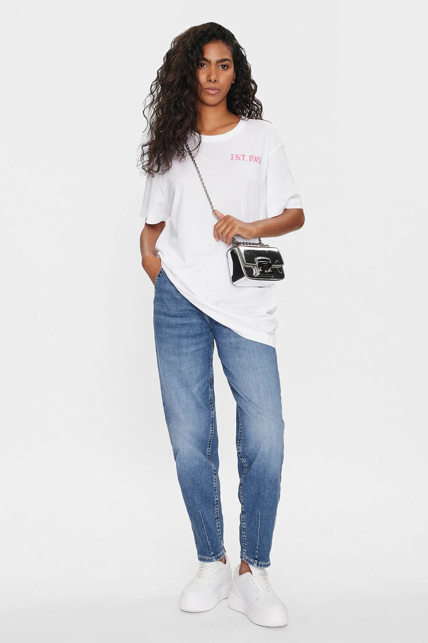 Жіноча біла футболка Guess W4GI19.JA914;G011