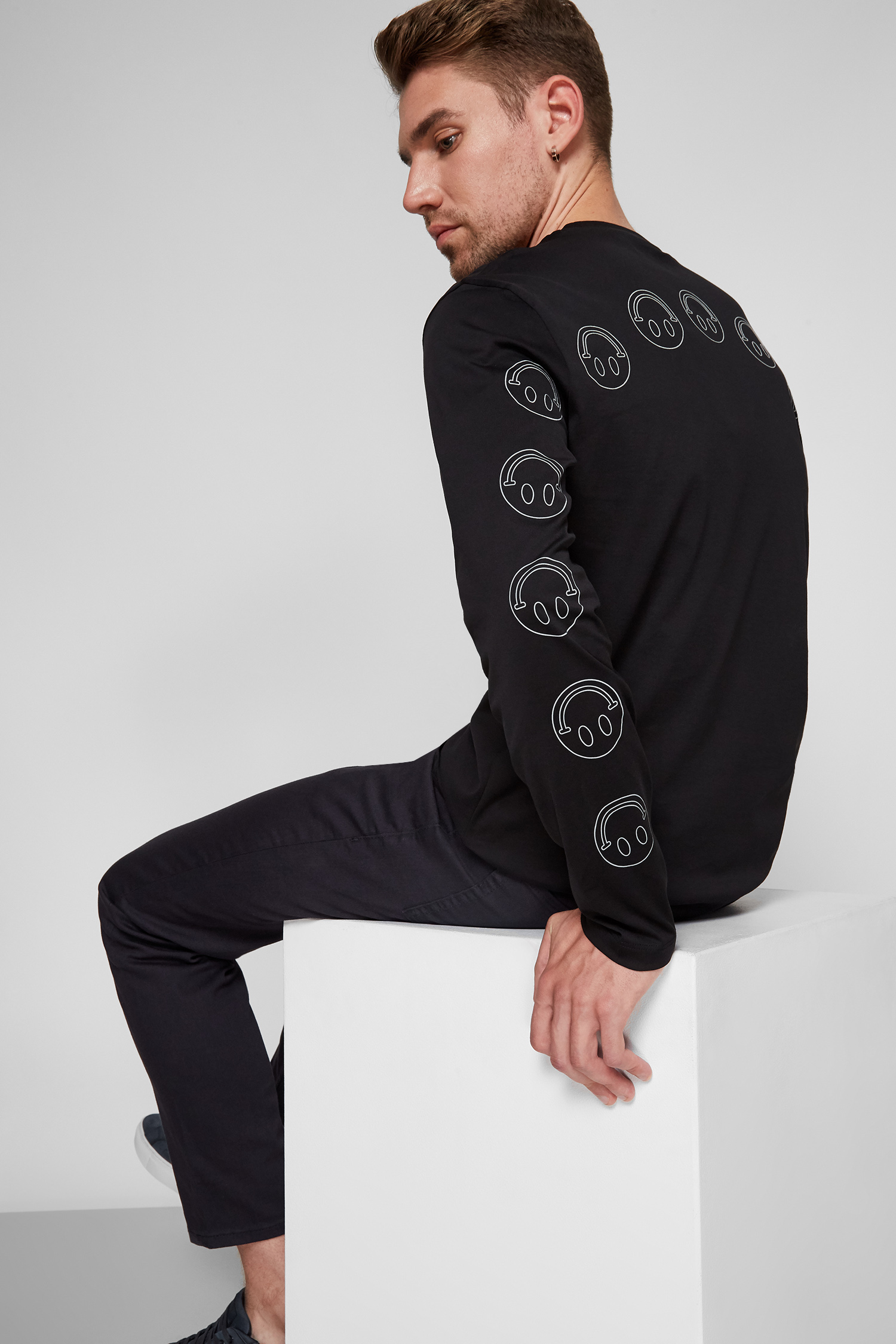 Чоловічий чорний лонгслів HUGO 50454095;001