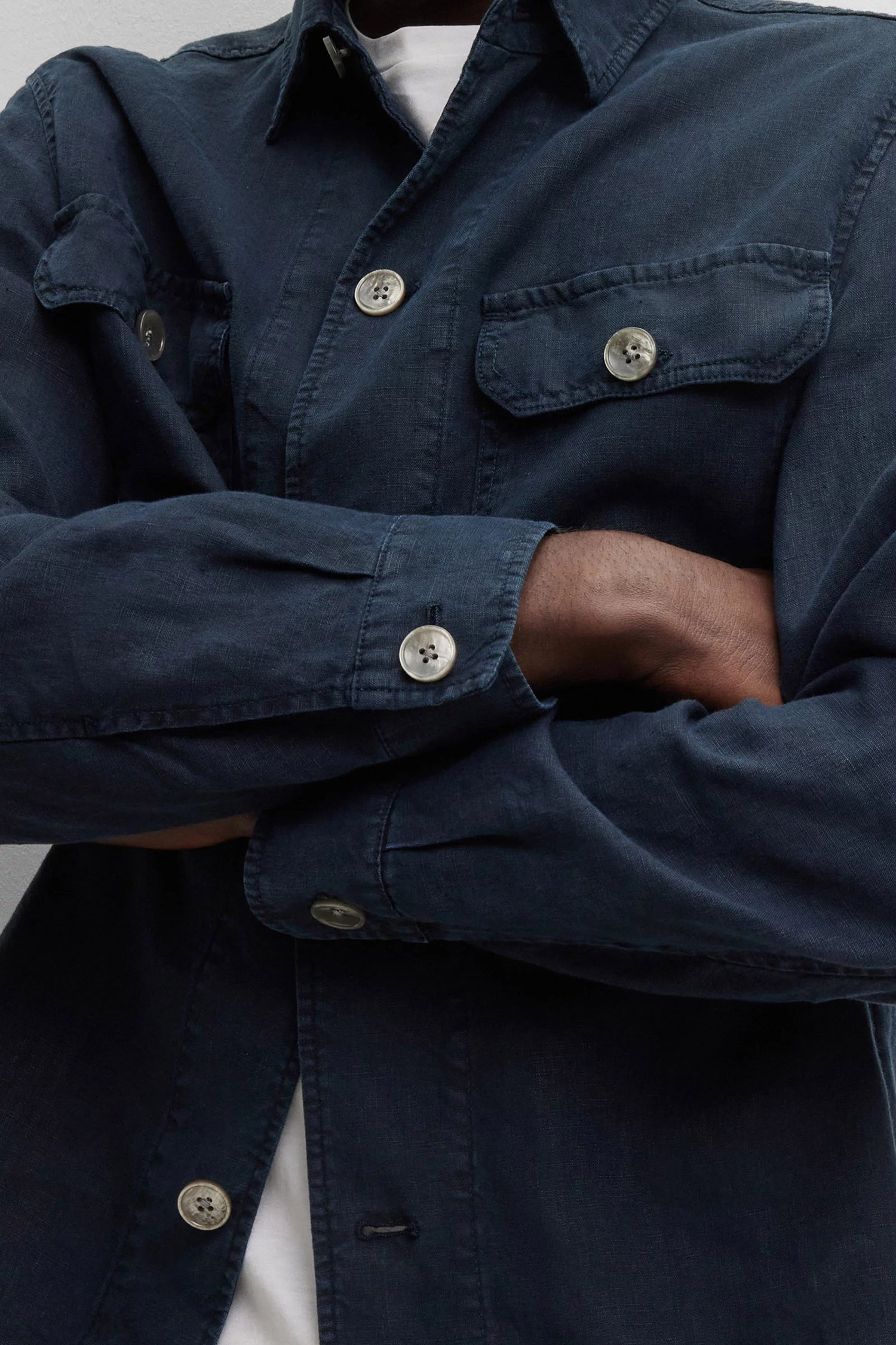 Чоловіча темно-синя лляна сорочка BOSS 50489310;404