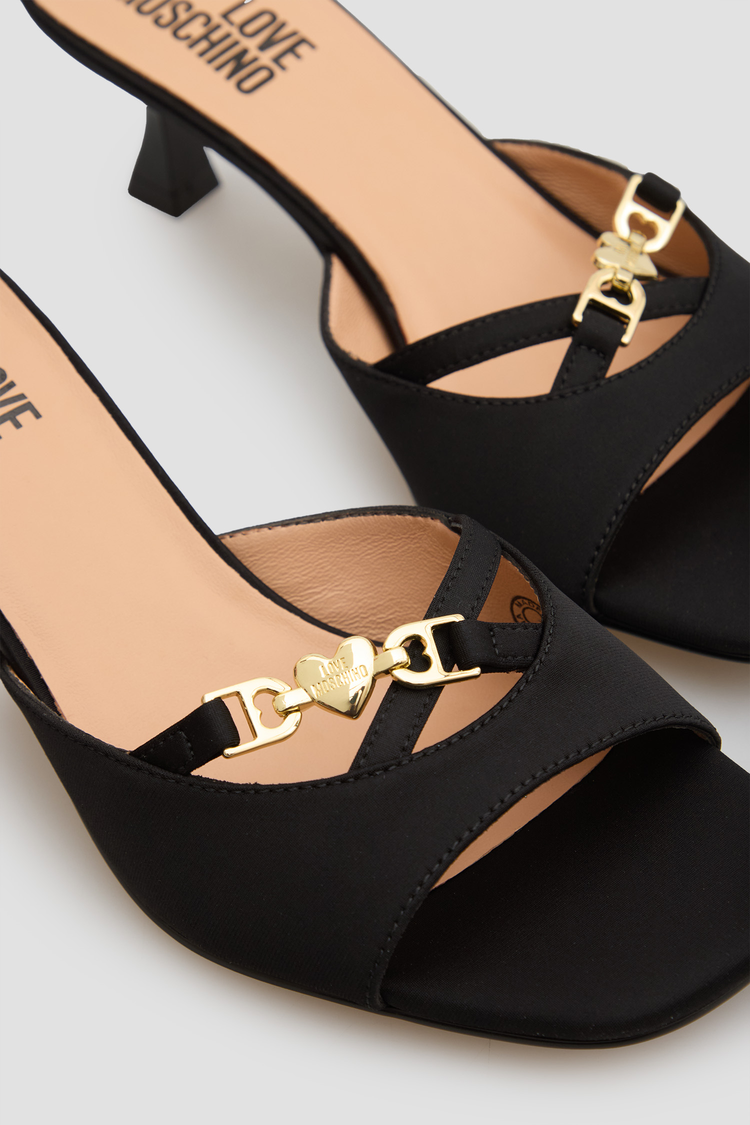 Жіночі чорні мюлі Moschino JA28105G1O.IM0;000